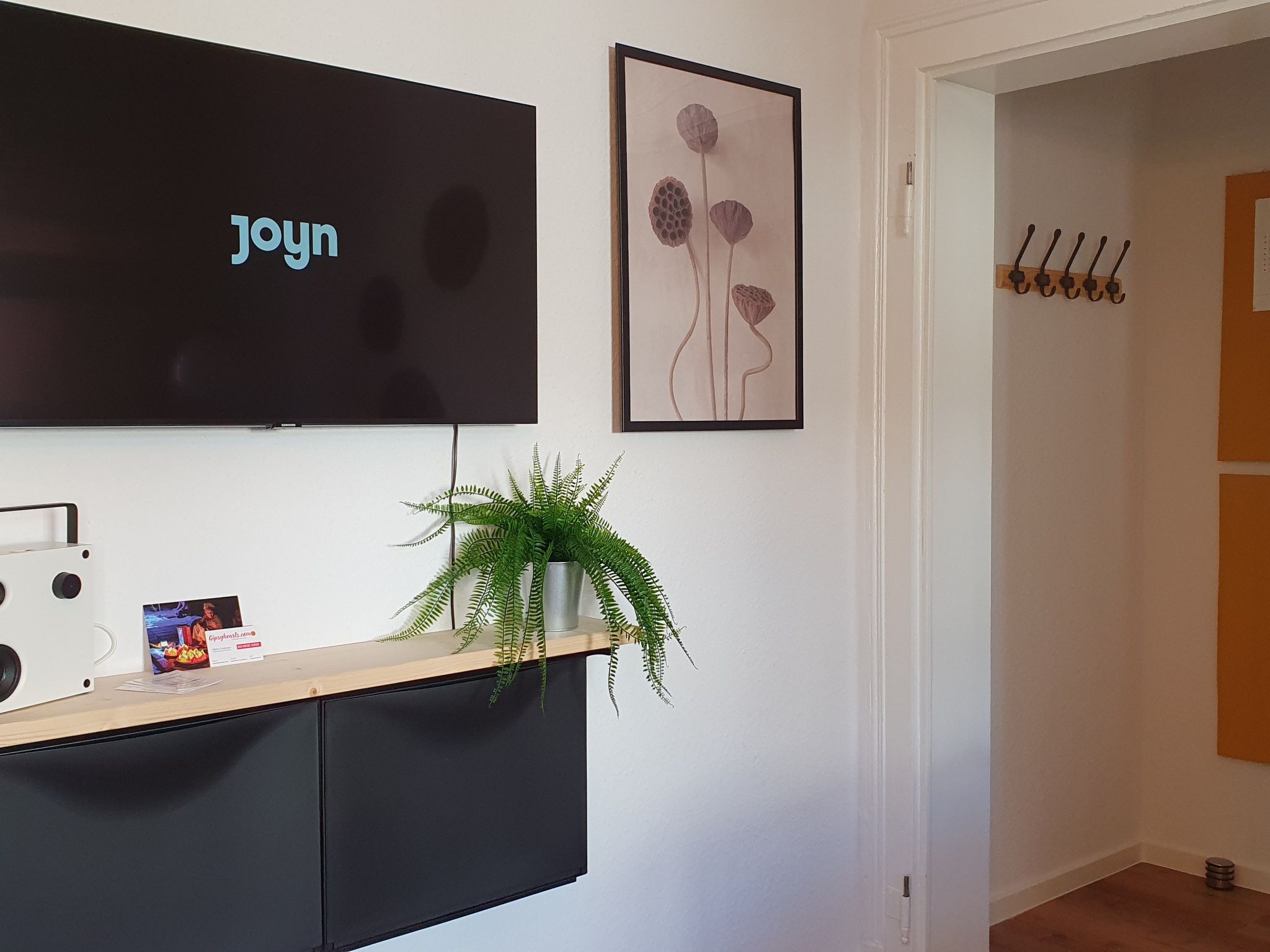 250m Rhein - ruhiges Apartement nähe Hbf -K-111-S-Image-tags.info