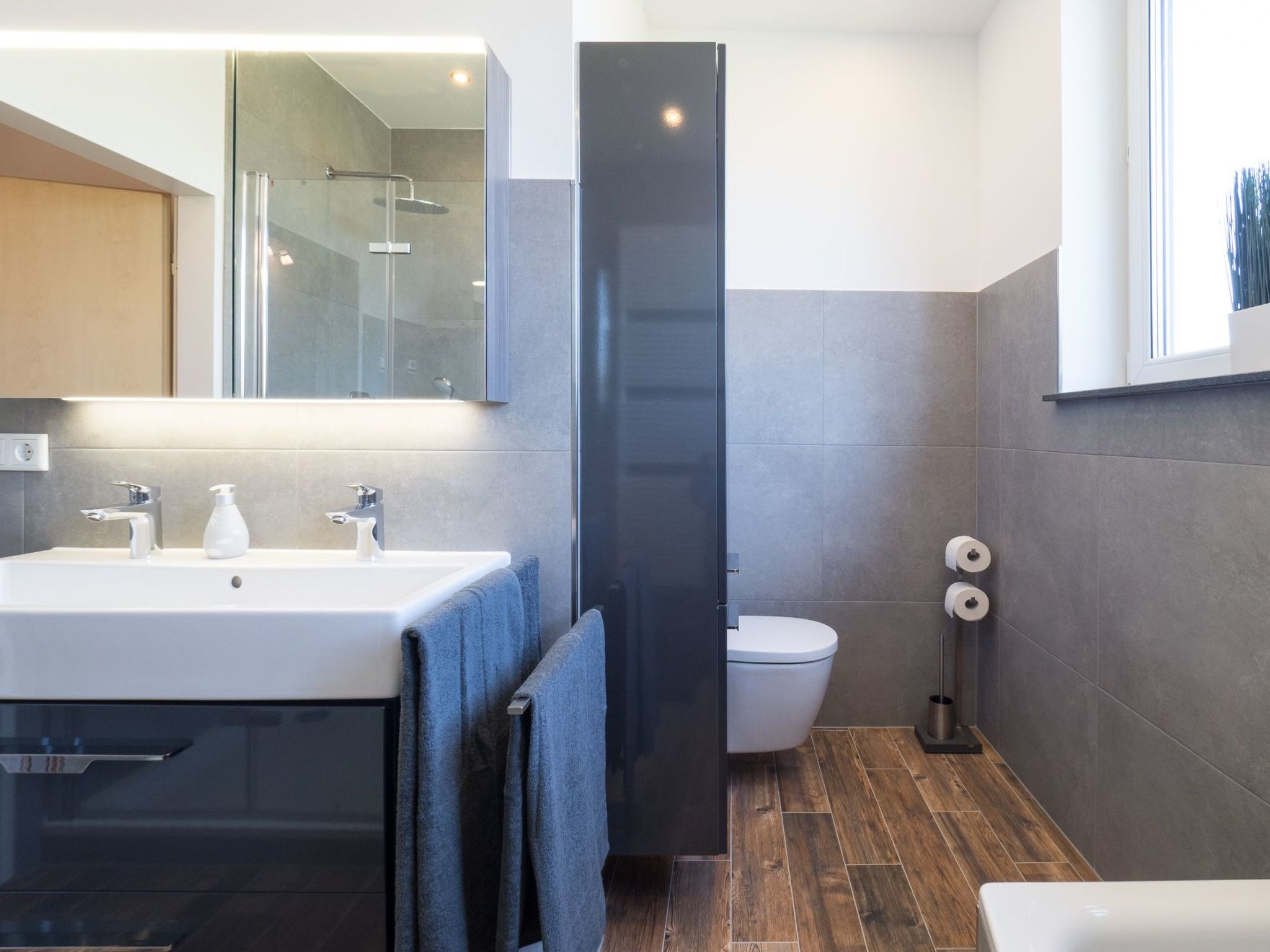 Wohnung in Lerchenberg mit Großer Terrasse-Image-tags.info