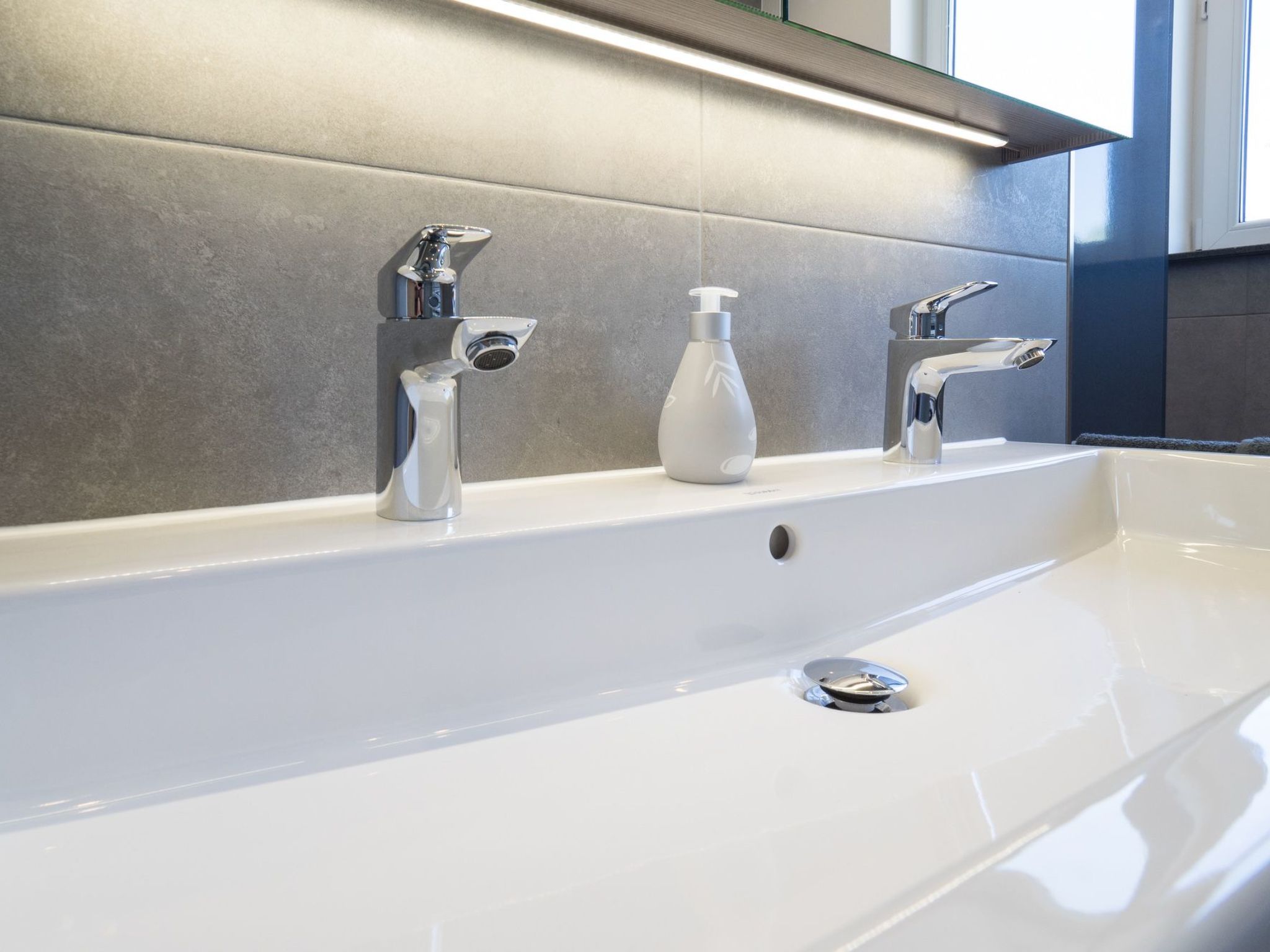 Wohnung in Lerchenberg mit Großer Terrasse-Image-tags.info