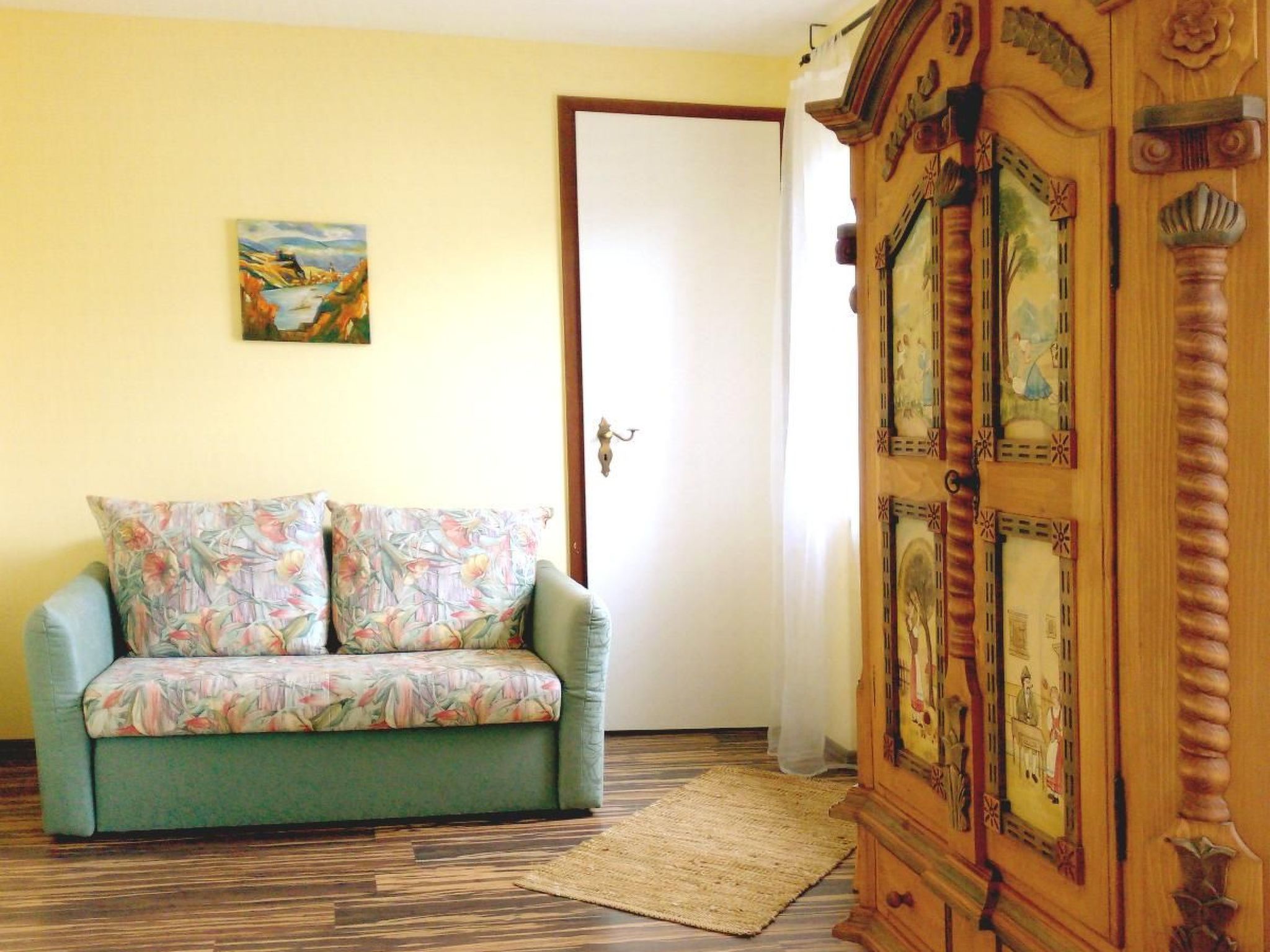 Mit Balkon und Rheinblick-Image-tags.info