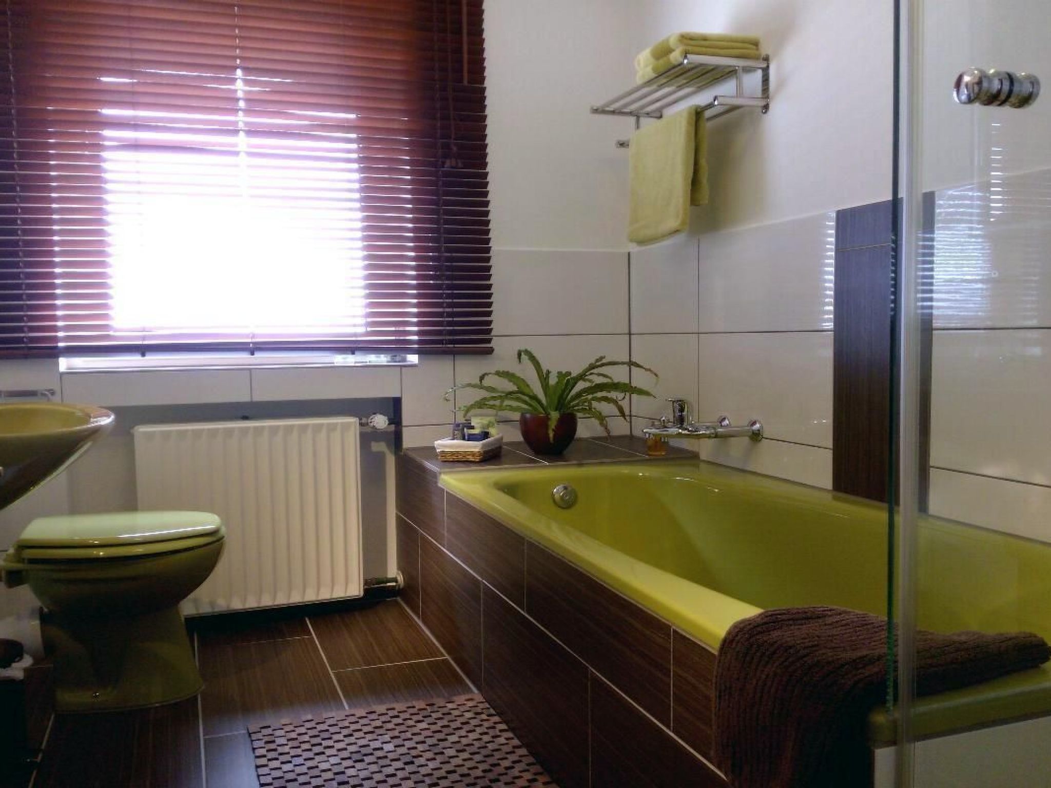 Mit Balkon und Rheinblick-Image-tags.info