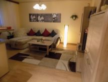Appartement mit Terrasse, Garten und Grill