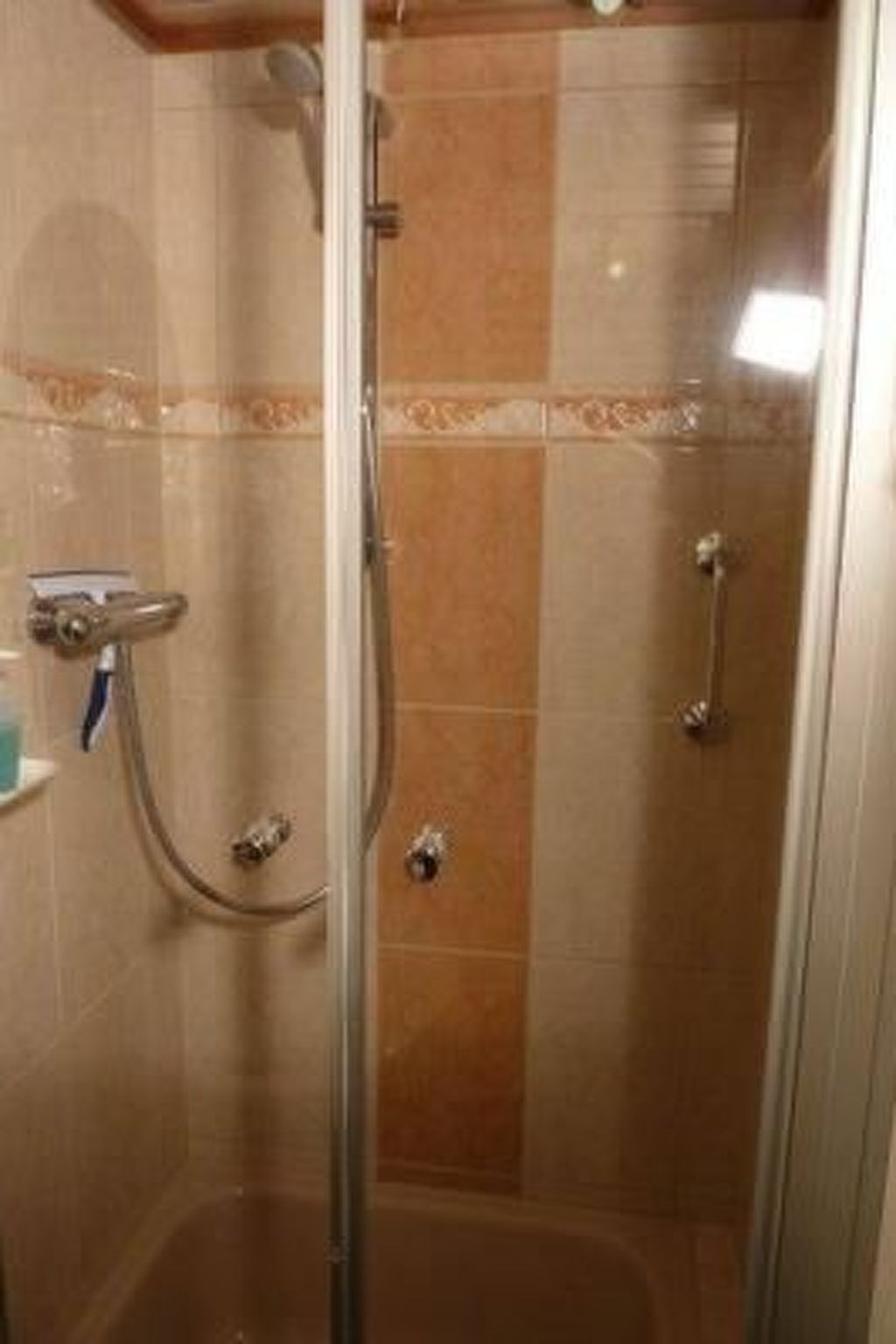 Appartement mit Terrasse, Garten und Grill-Drinnen