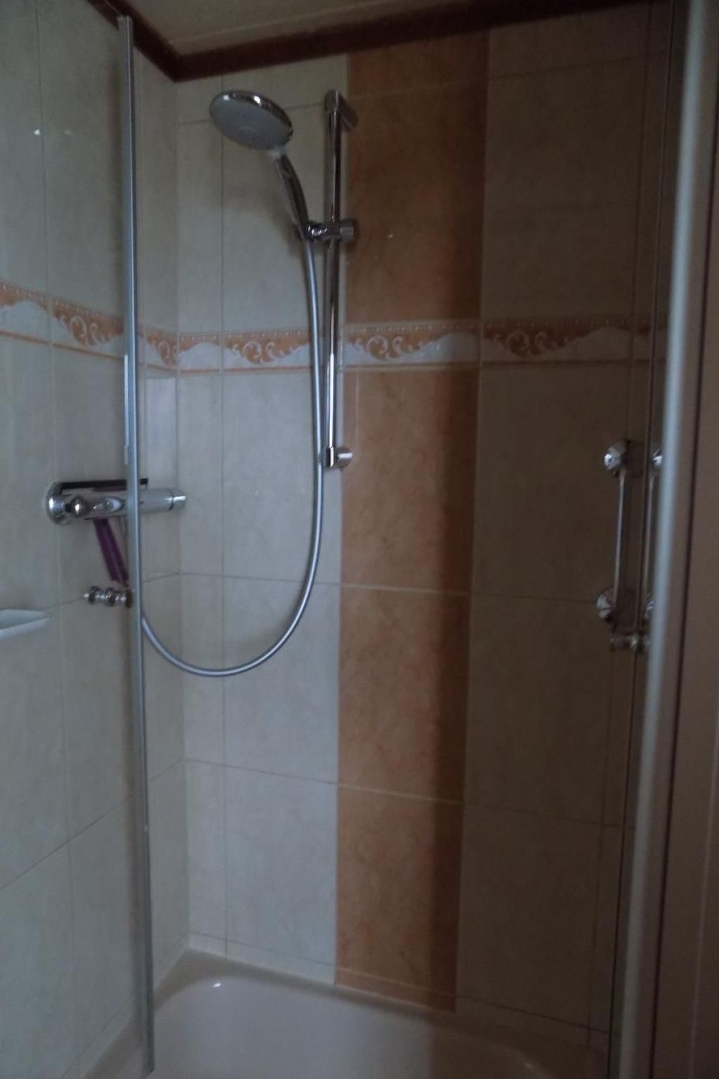 Appartement mit Terrasse, Garten und Grill-Drinnen