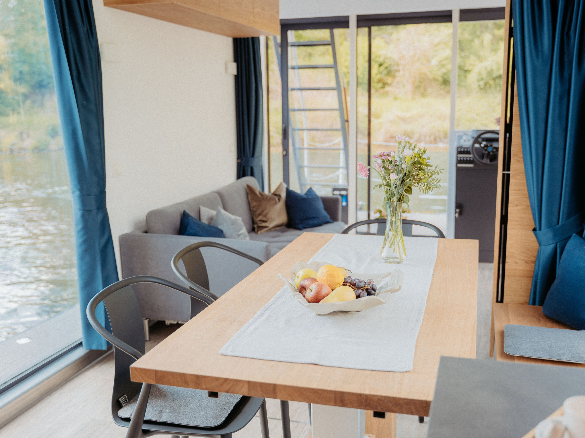 Floating Home-Hausboot in Merzig liegend