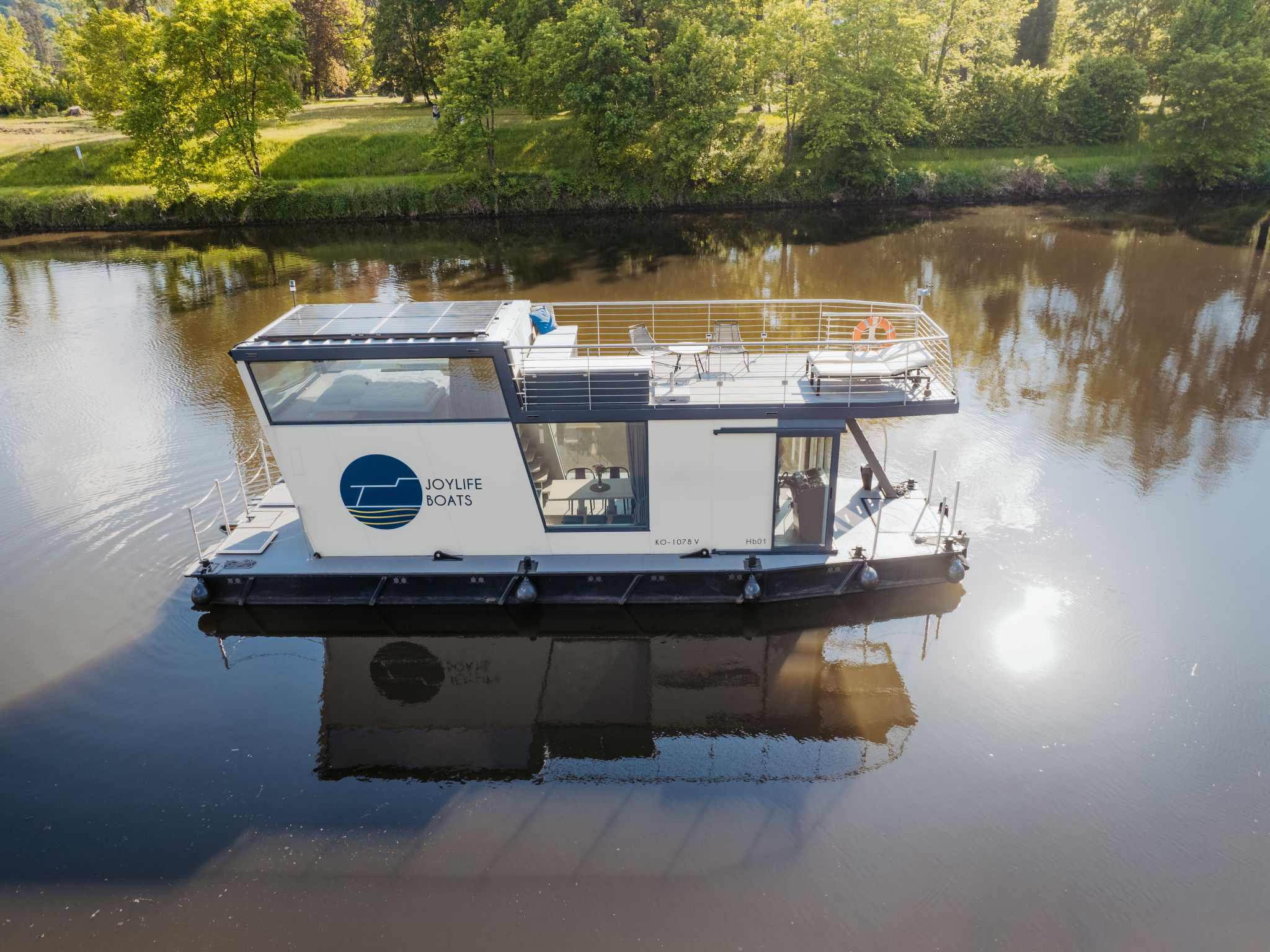 Floating Home-Hausboot in Merzig liegend-Buiten