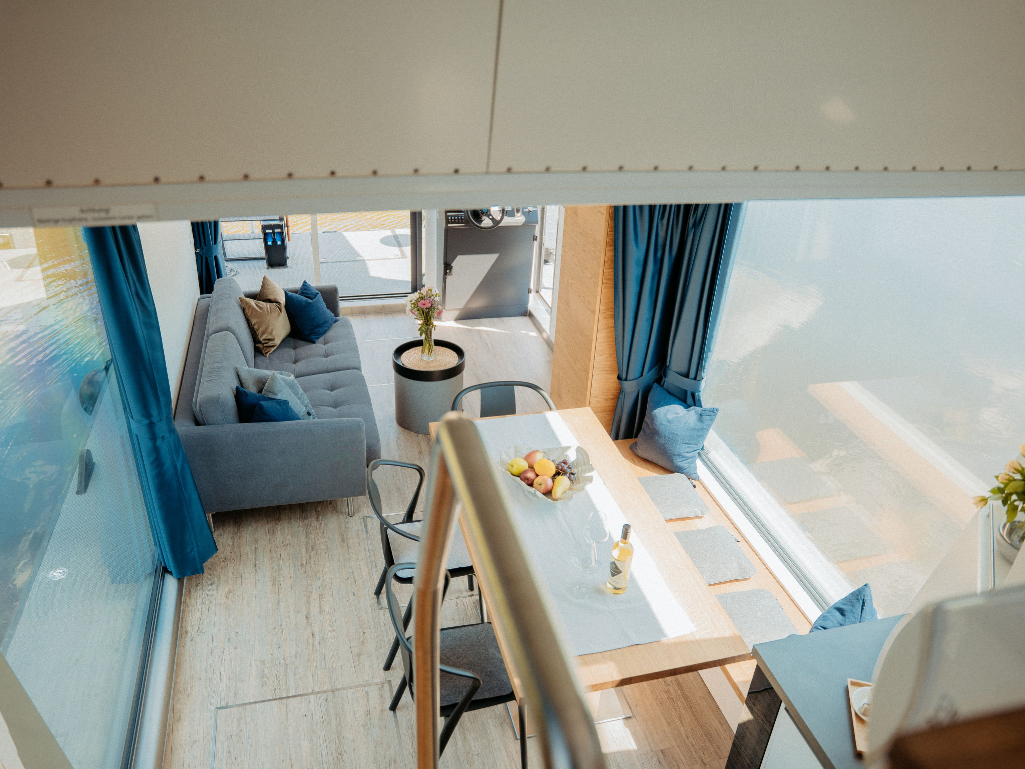 Floating Home-Hausboot in Merzig liegend-Binnen