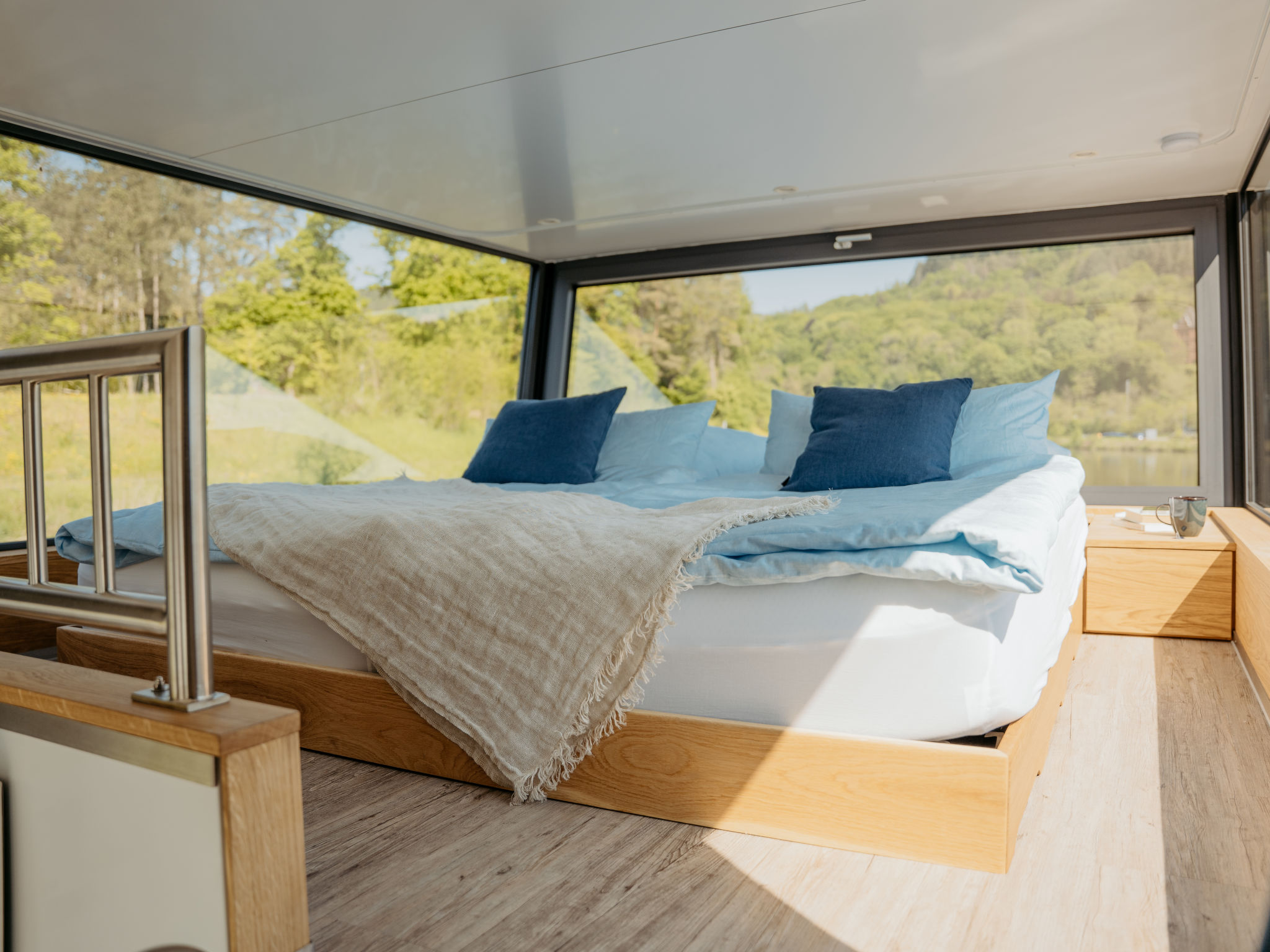 Floating Home-Hausboot in Merzig liegend-Binnen