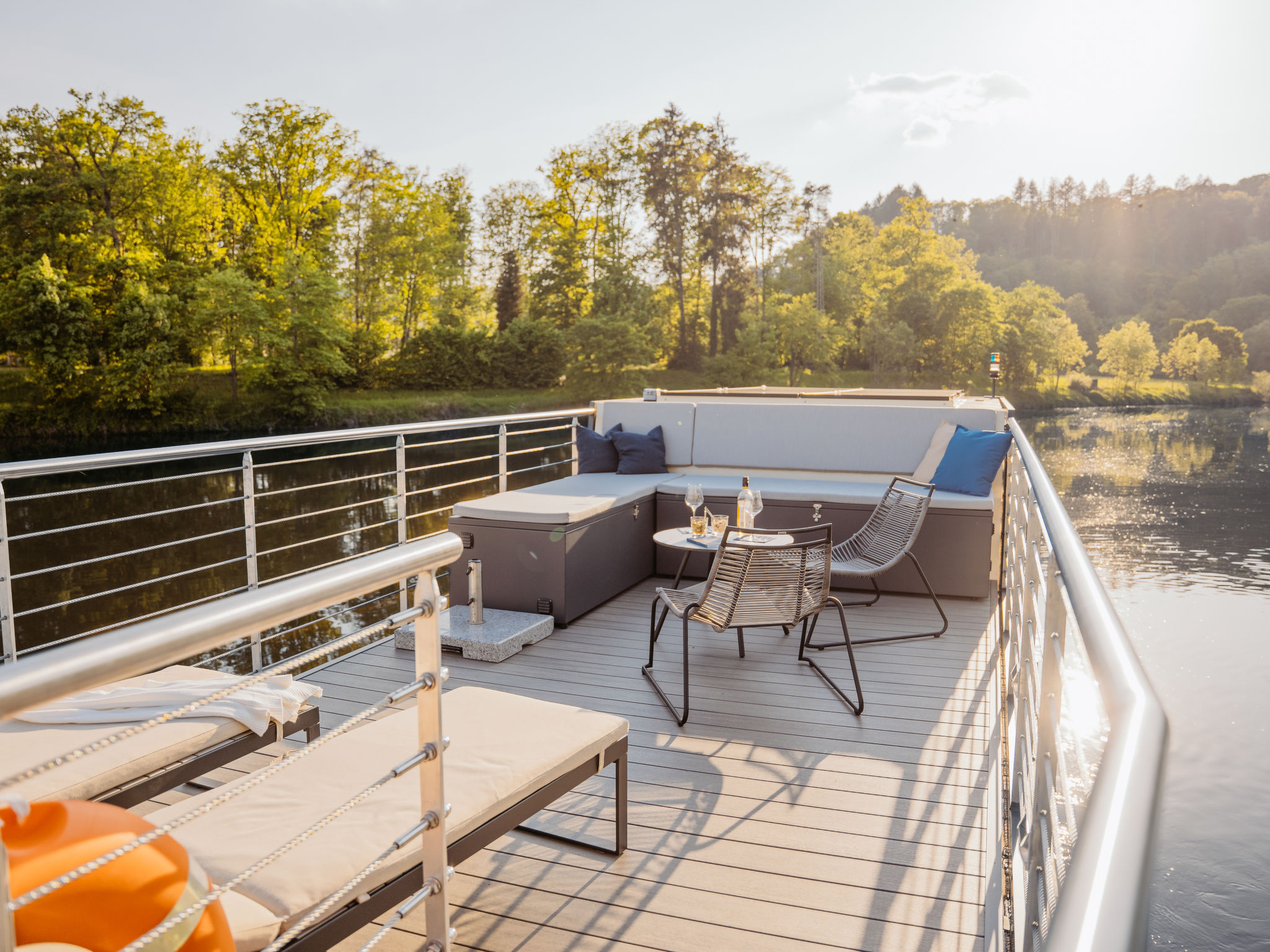 Floating Home-Hausboot in Mettlach Hafen