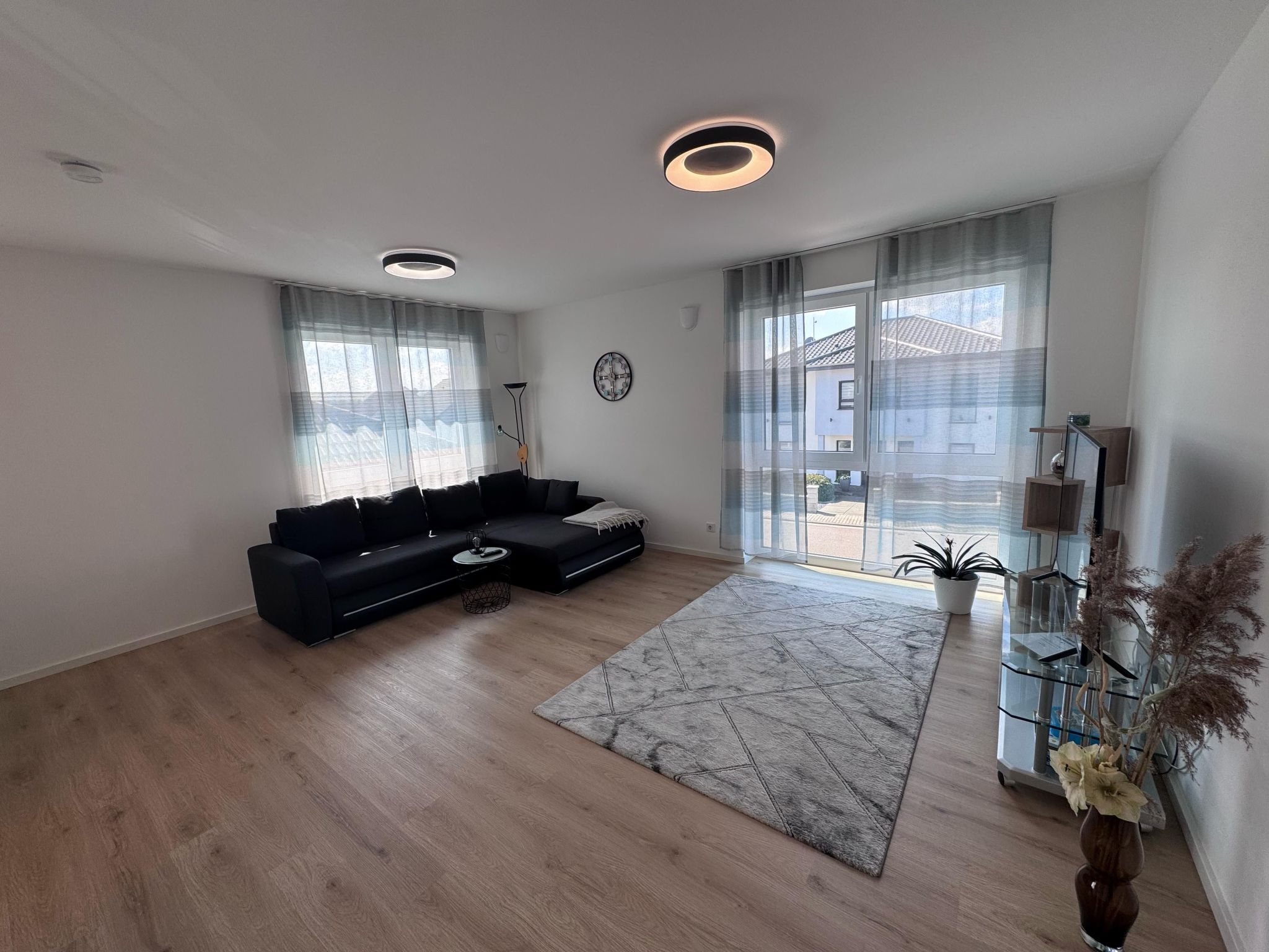 Dariana Schwalbach-Image-tags.info