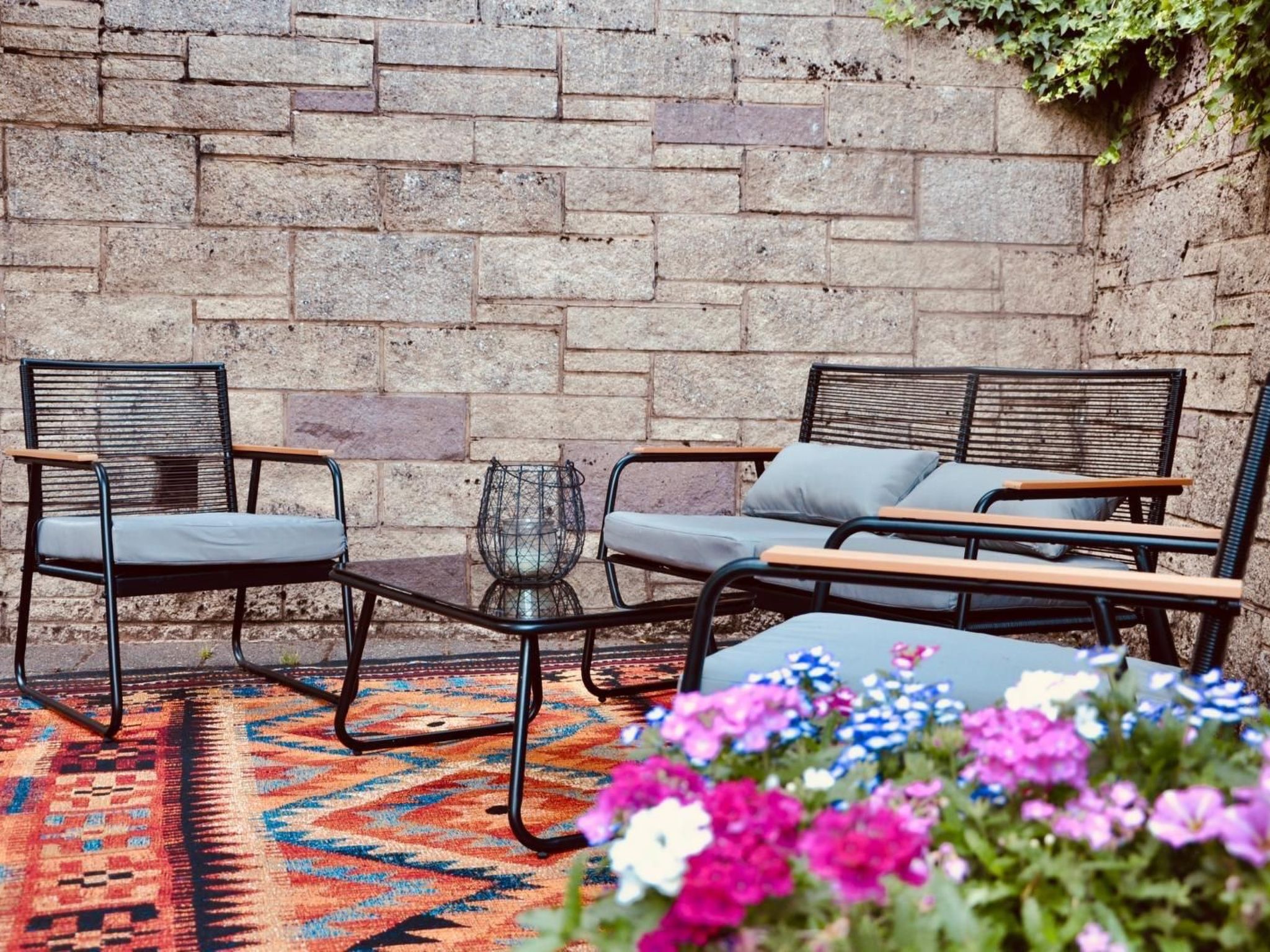 Emma-Image-tags.info