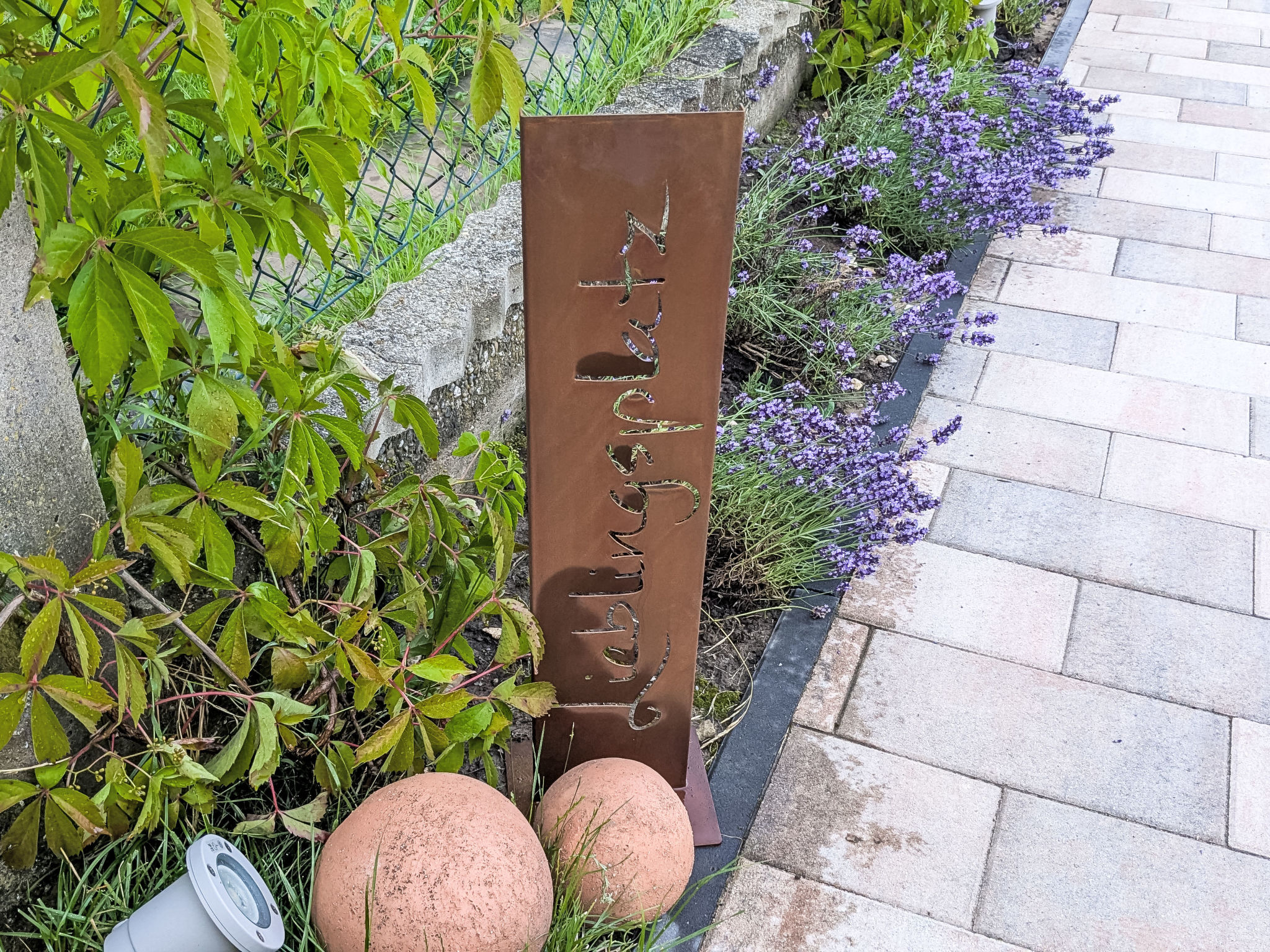 Helfrichs Ferienwohnung - Draußen