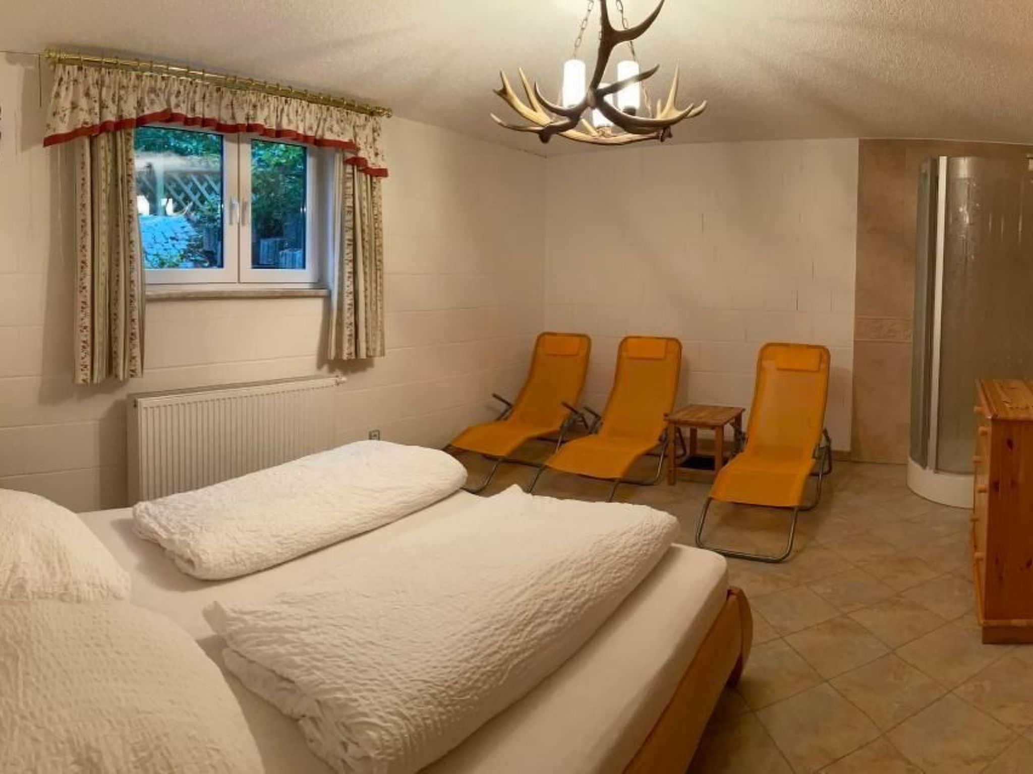 WaldhausEichhörnchen-Image-tags.info