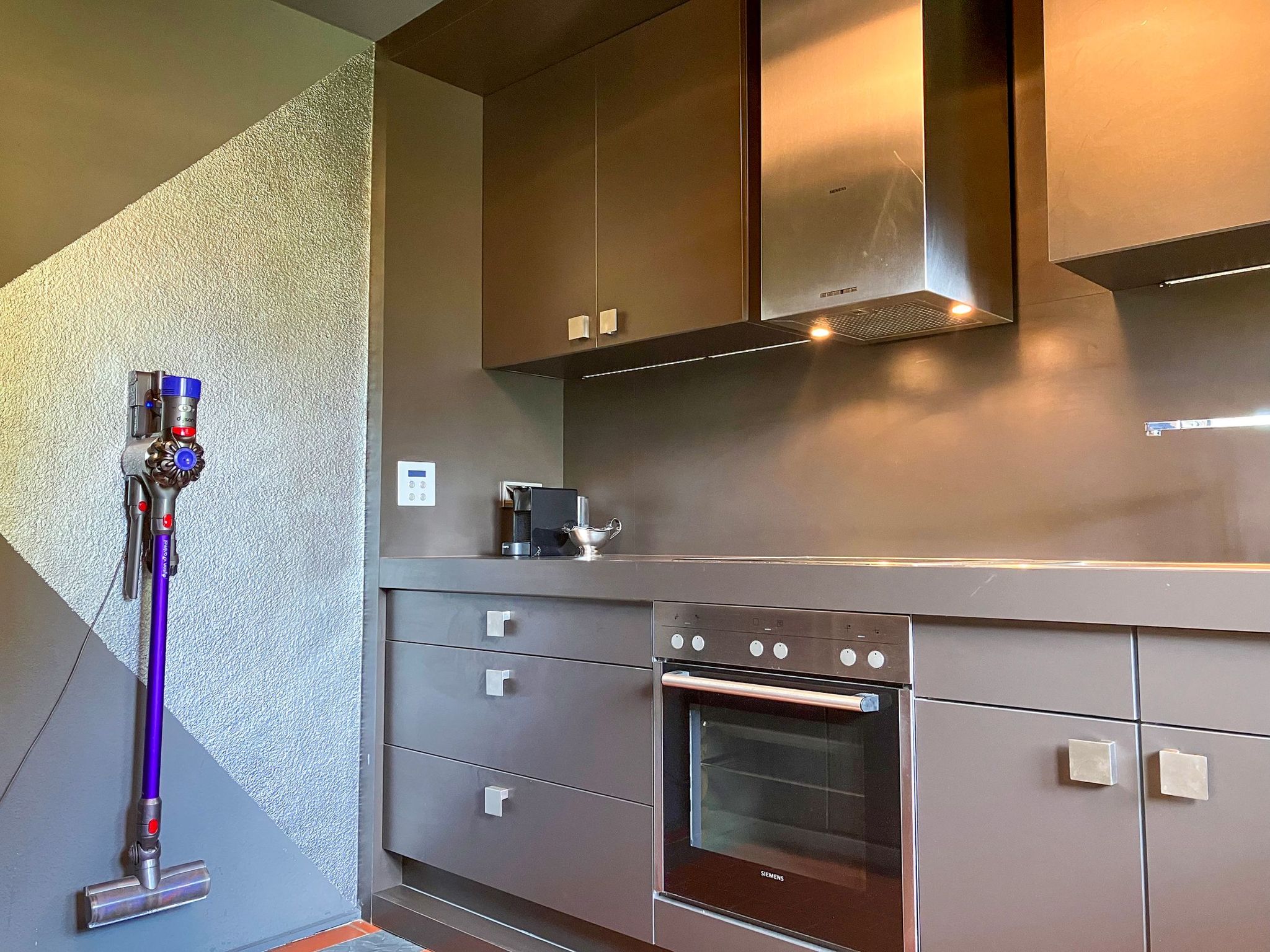 Designer Wohnung nahe Flughafen und Messe-Image-tags.info