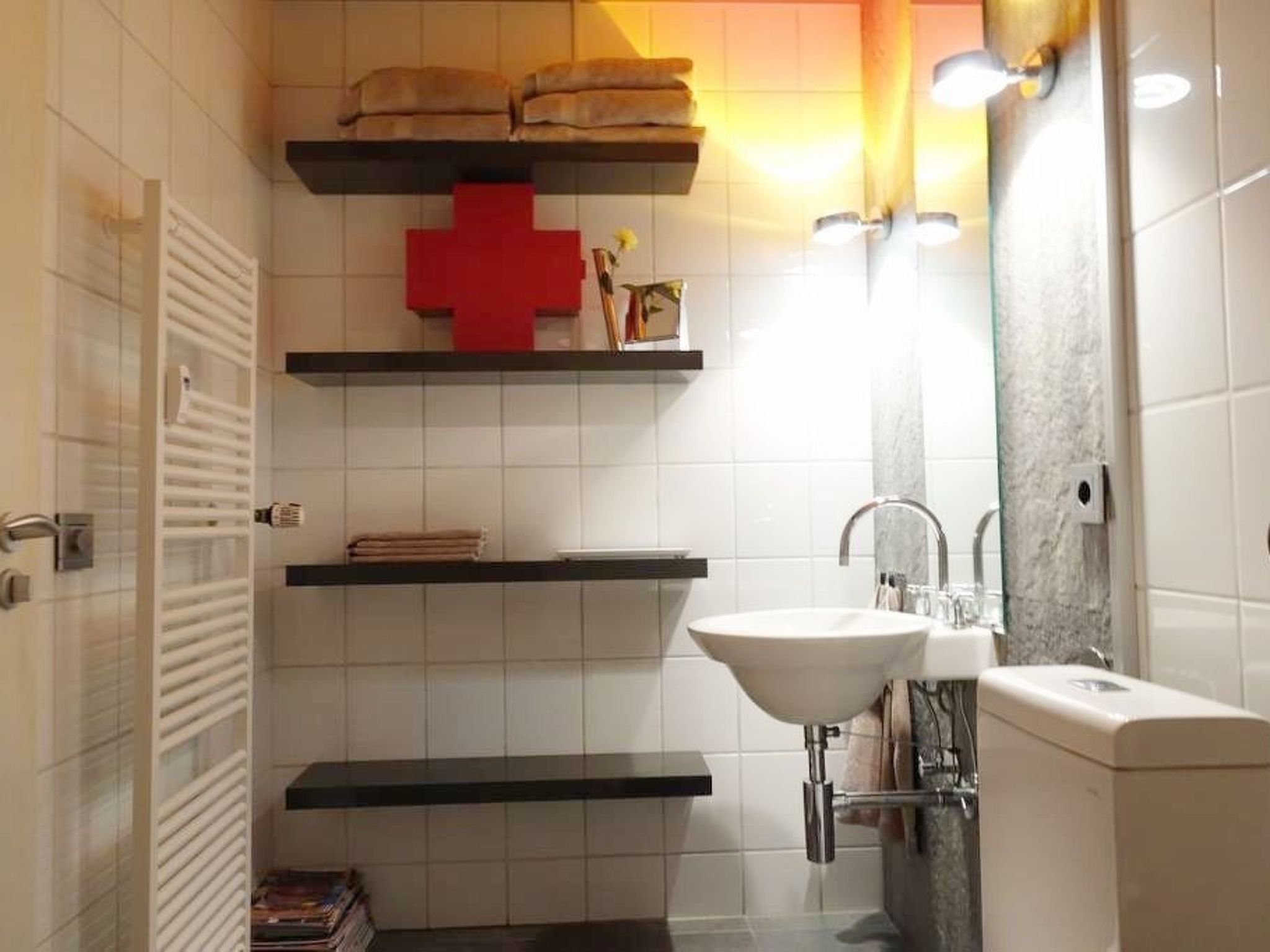 Designer Wohnung nahe Flughafen und Messe-Image-tags.info