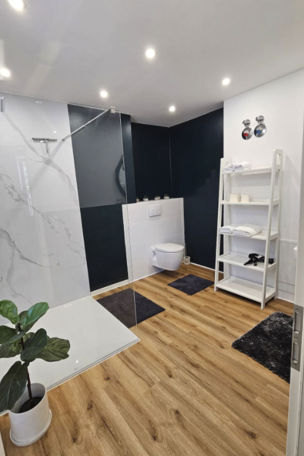 Alte Apotheke Nr. 1 -Offizin-Binnen