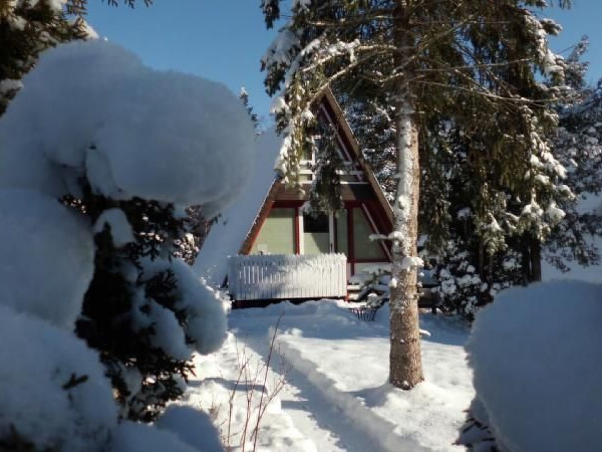 Nur-Dach-Ferienhaus für vier Personen-Binnen