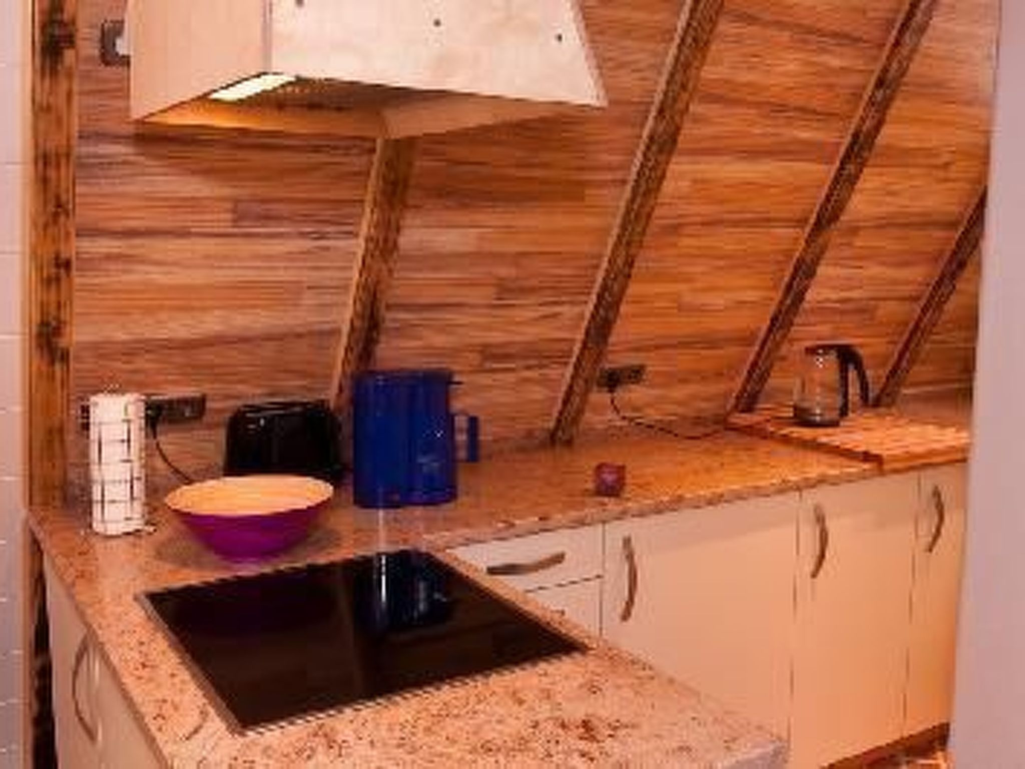 Nur-Dach-Ferienhaus für vier Personen-Binnen