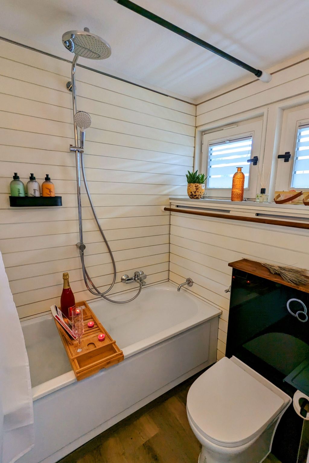 Schwarzwald Loft mit Schwimmbad und herrlicher Aussicht-Image-tags.info