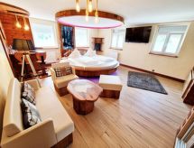 Romantisch Vrijstaand Appartement met Whirlpool & Tuin in het Zwarte Woud - thumbnail 1