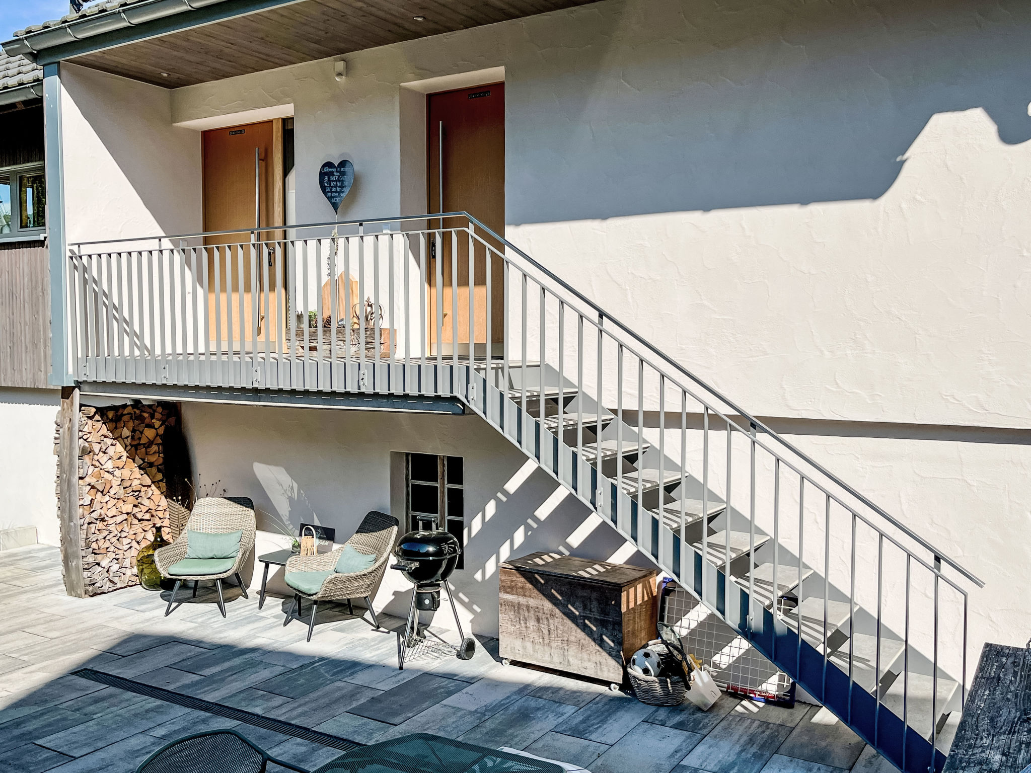 Kinast (HFT201)-Draußen