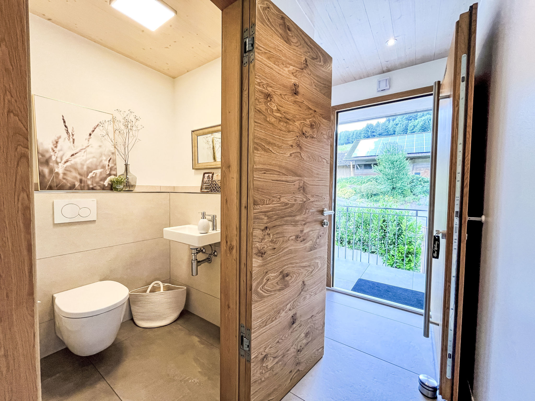 Kinast (HFT201)-Drinnen