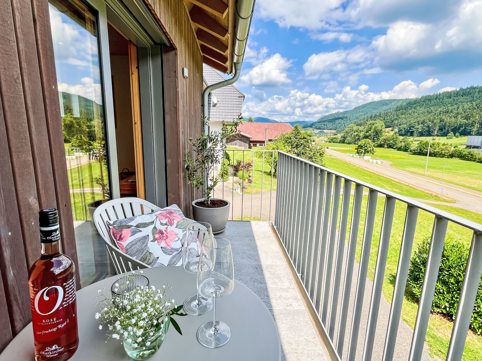 Kinast (HFT201)-Draußen