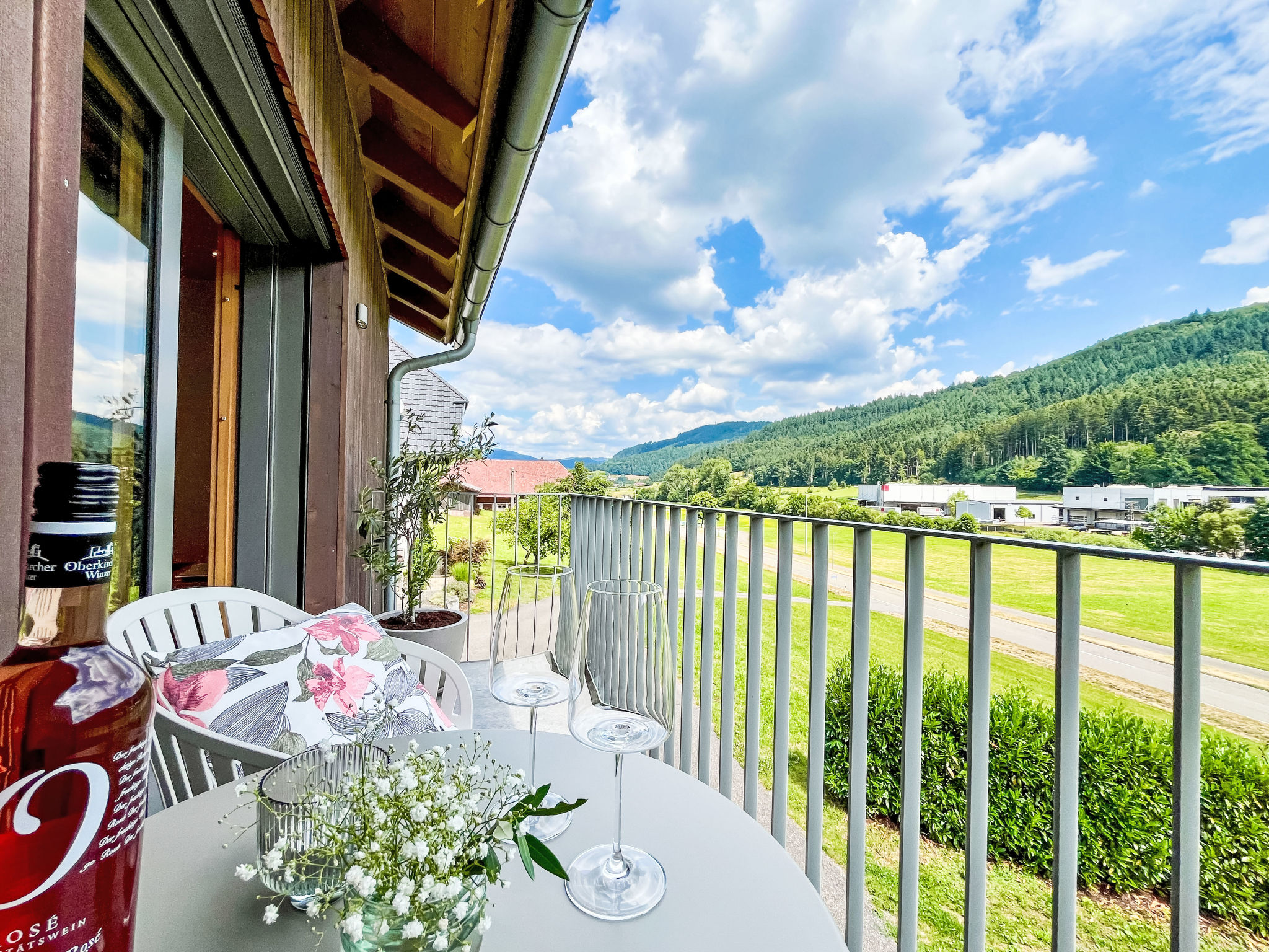 Kinast (HFT201)-Draußen