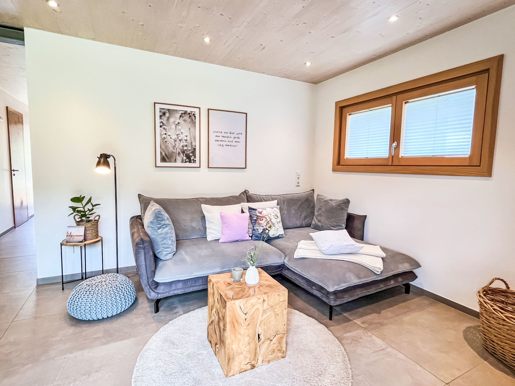 Kinast (HFT201)-Drinnen