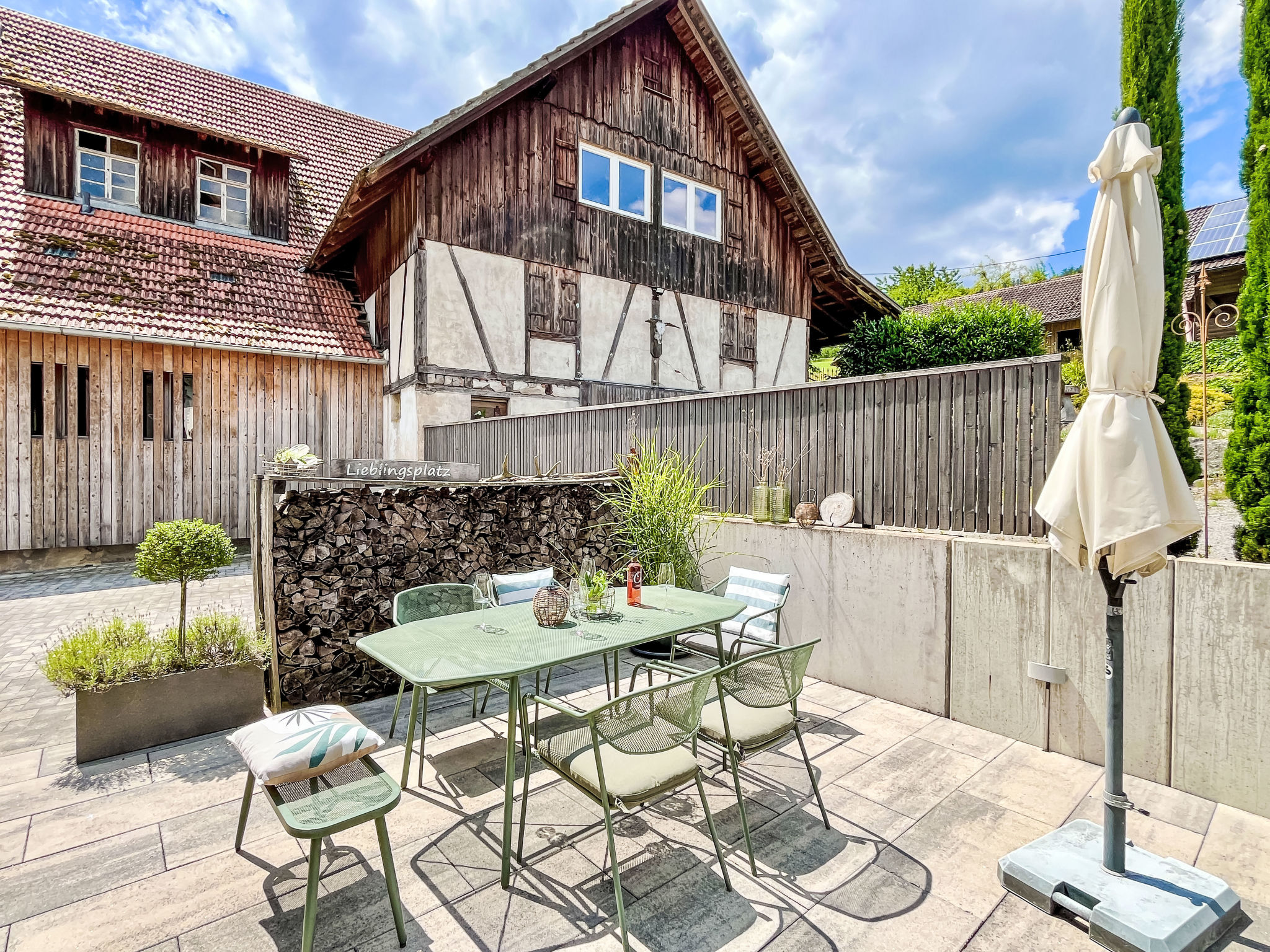 Kinast (HFT201)-Draußen