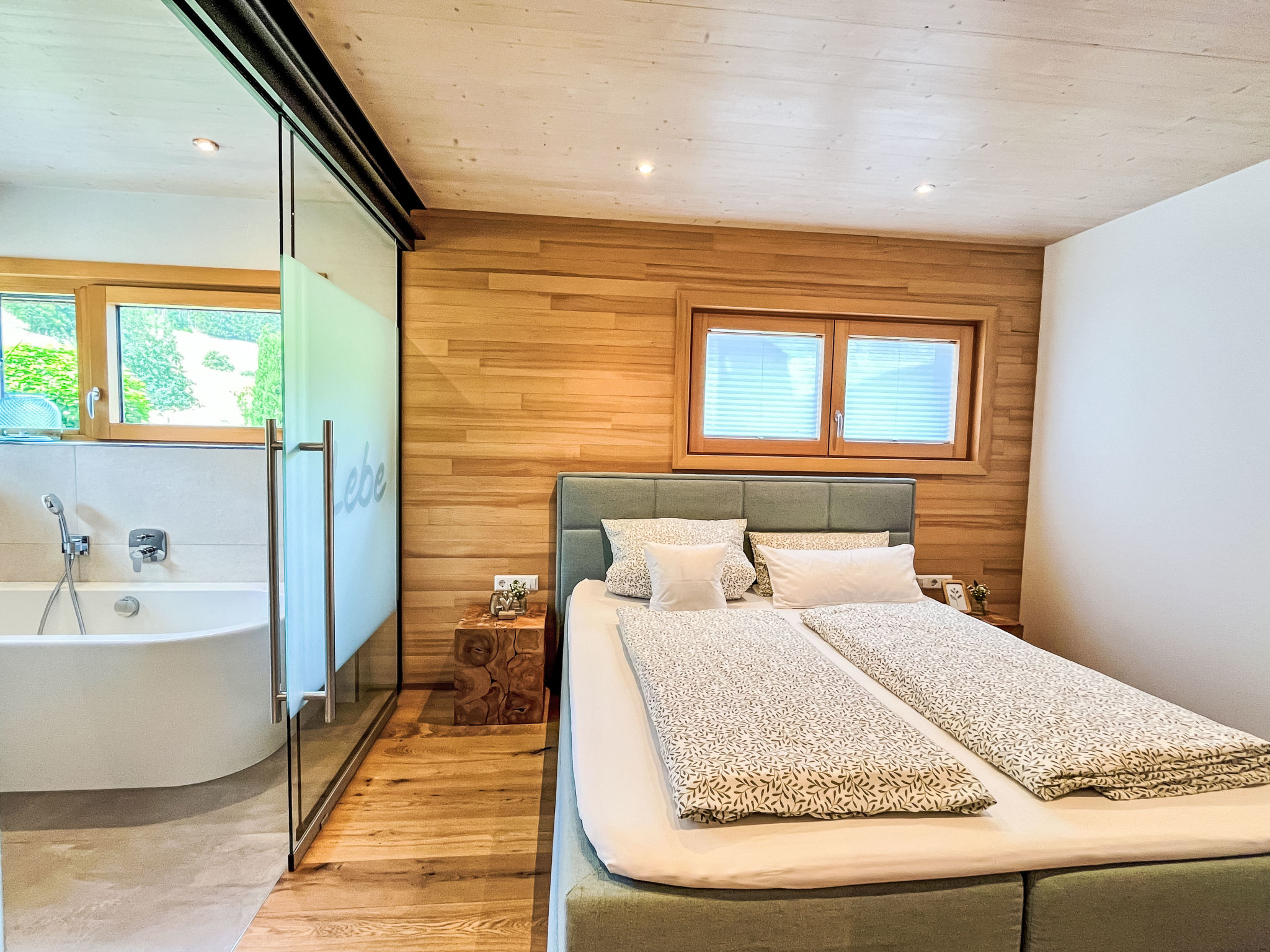 Kinast (HFT201)-Drinnen