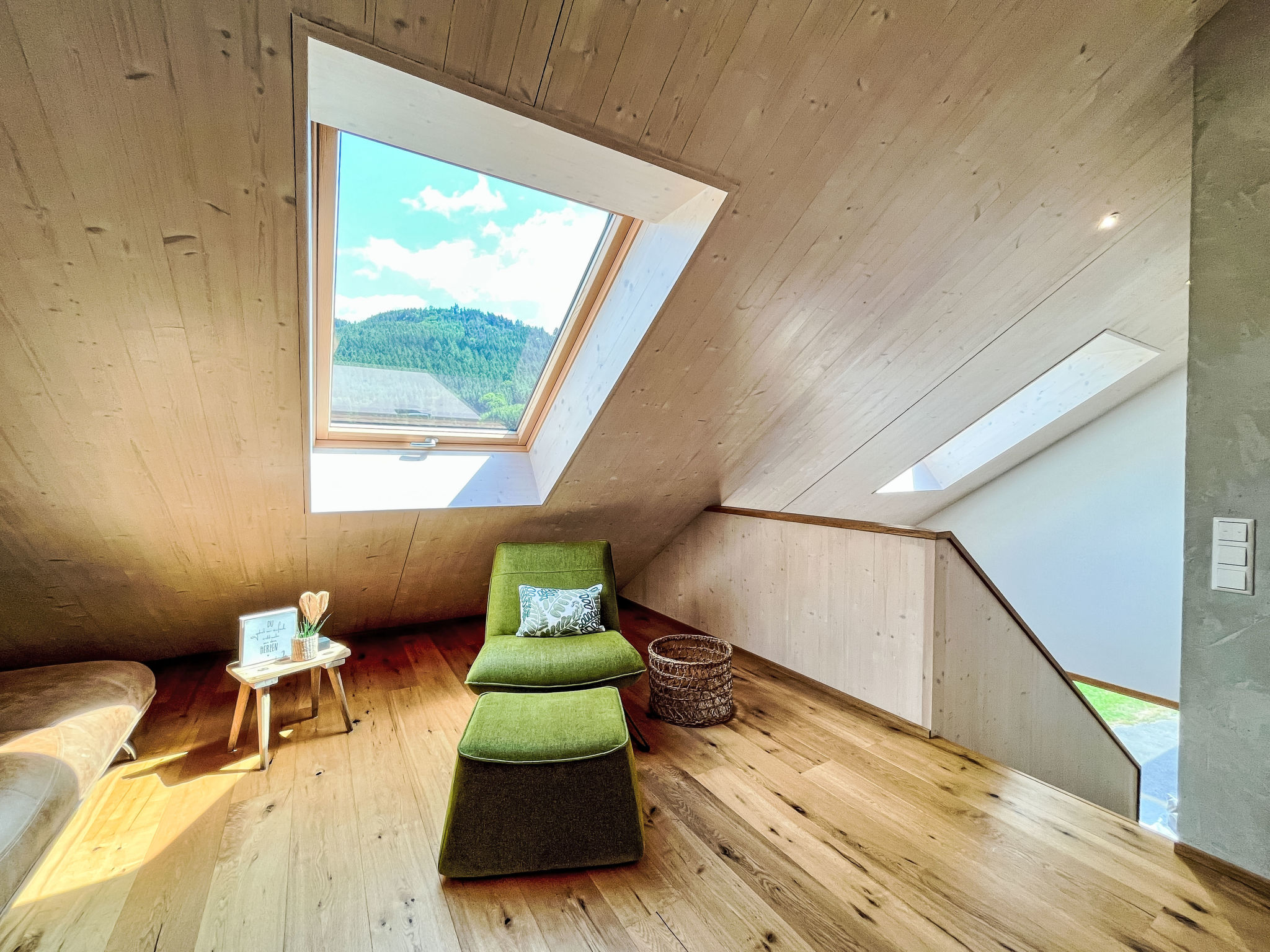 Kinast (HFT202)-Binnen