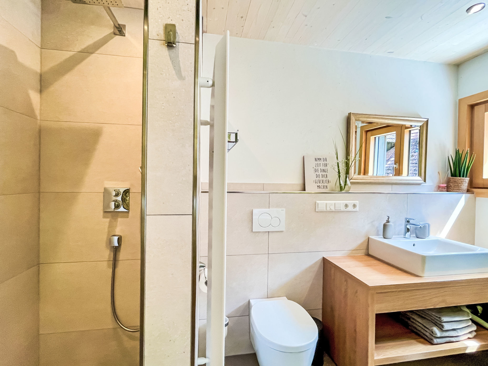 Kinast (HFT202)-Binnen