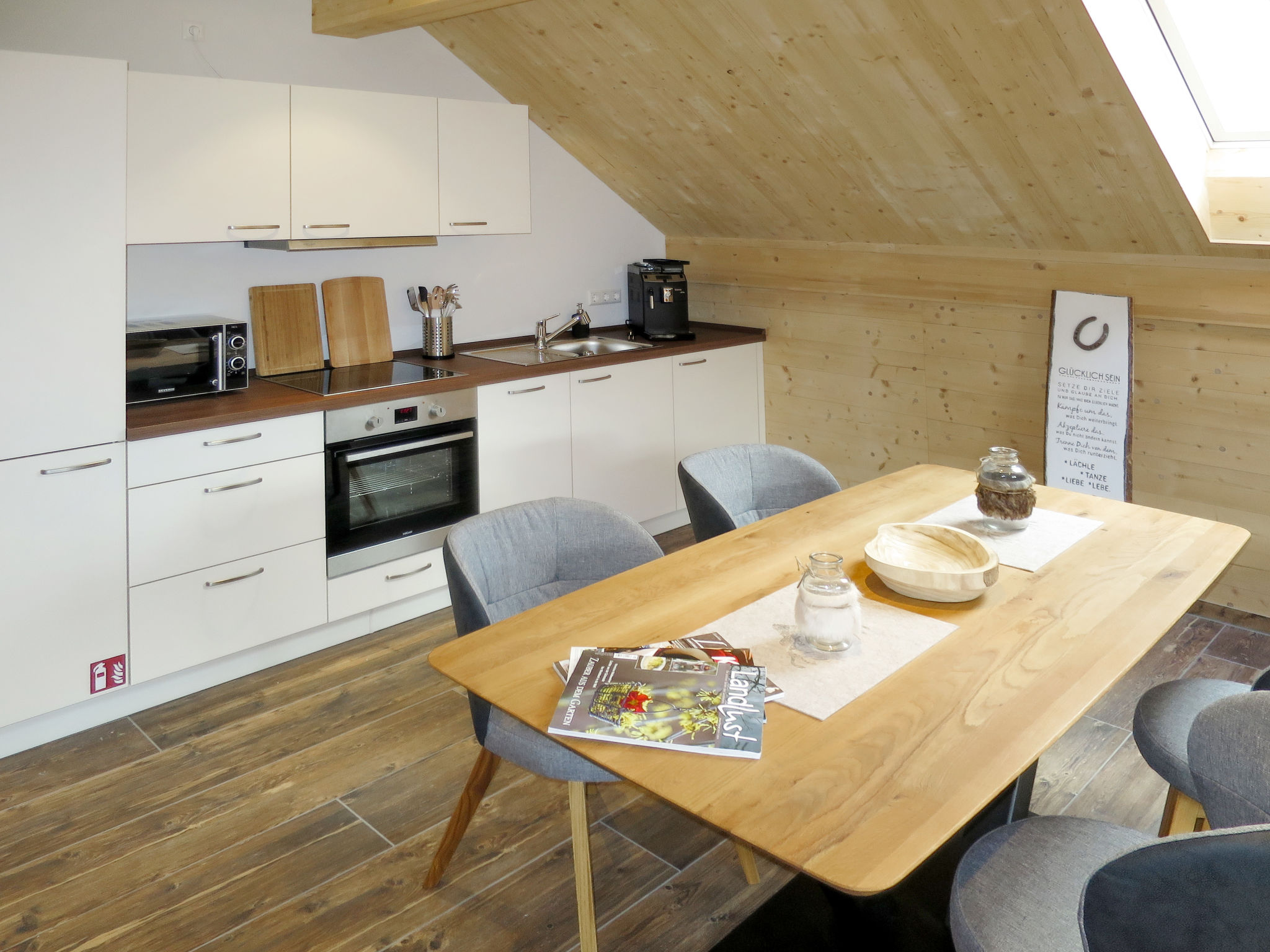 Kitchen / Dining Room