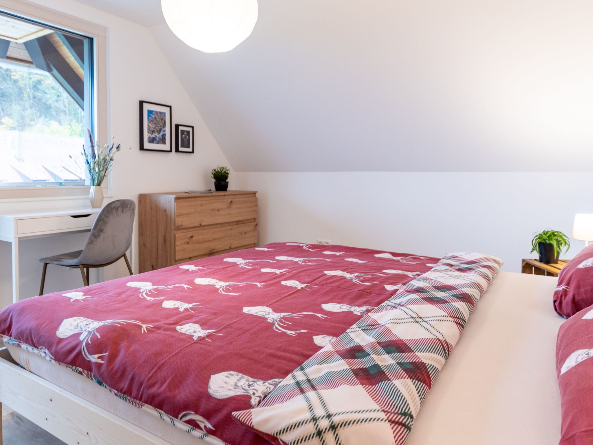 FeWo mit Whirlpool und Fass-Sauna im Schwarzwald-Dedans