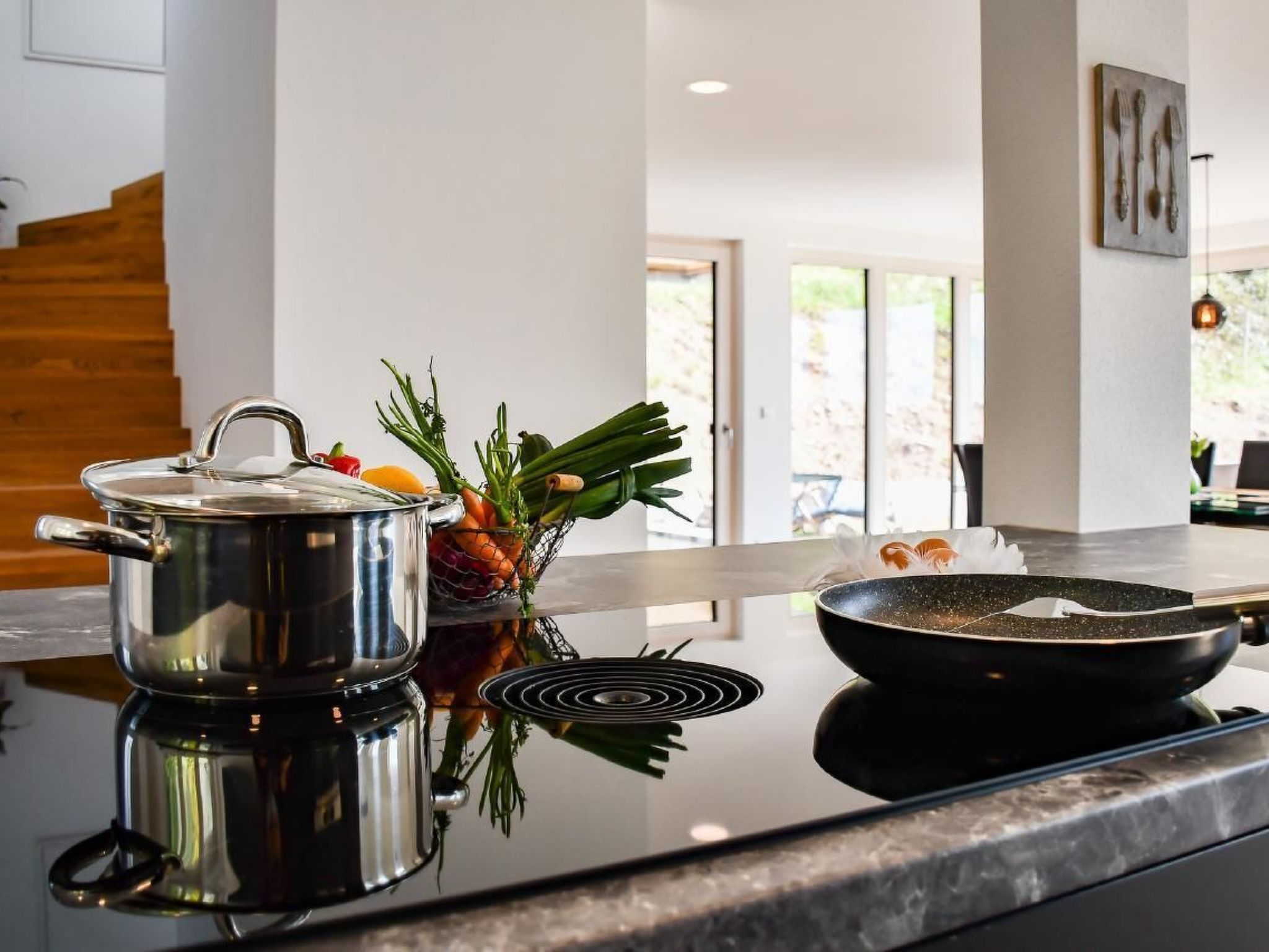 FeWo mit Whirlpool und Fass-Sauna im Schwarzwald-Dedans