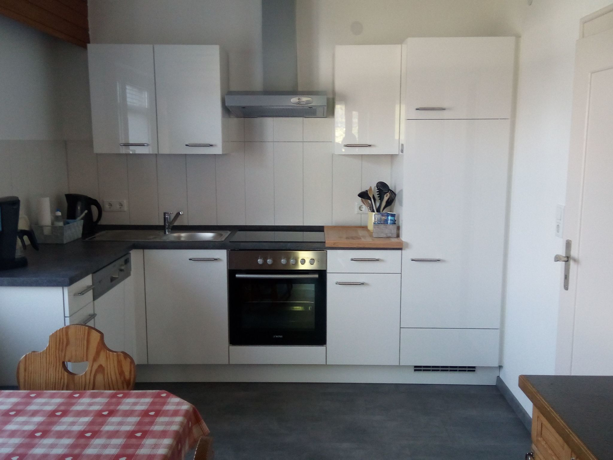 in ruhiger Lage mit großem Garten