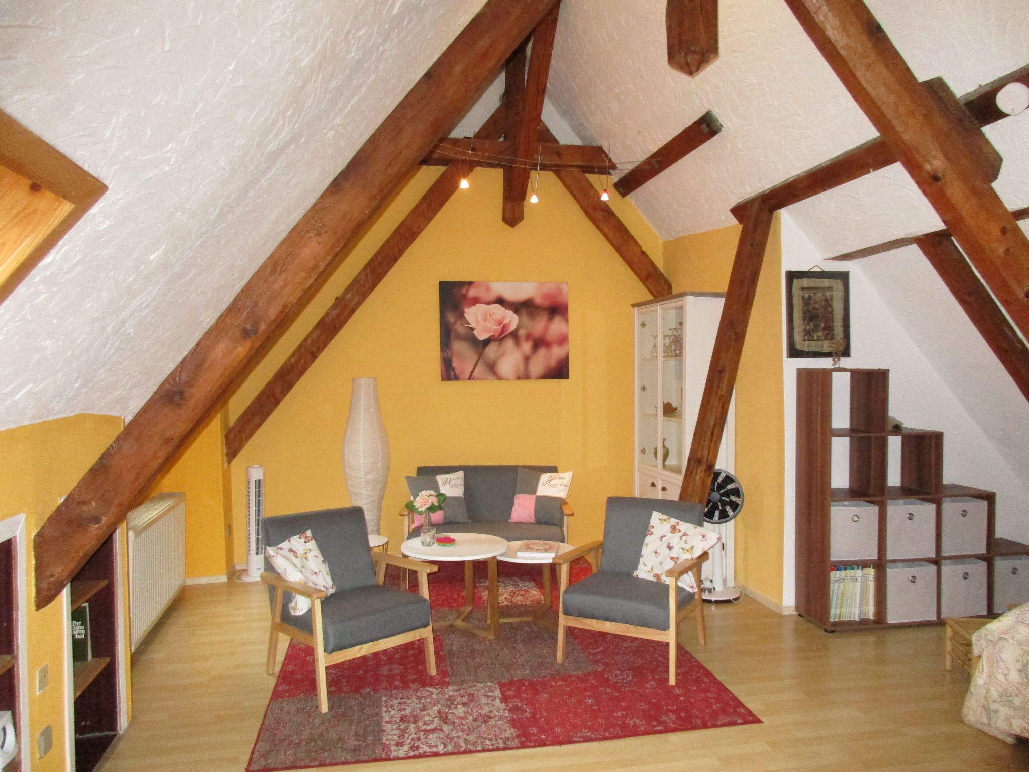 Dachgeschosswohnung mit Gartennutzung-Binnen