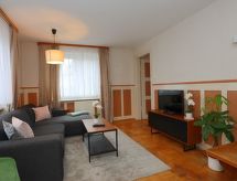 Ruim 6-persoons vakantiehuis in Rietheim met tuin en open haard - thumbnail 3