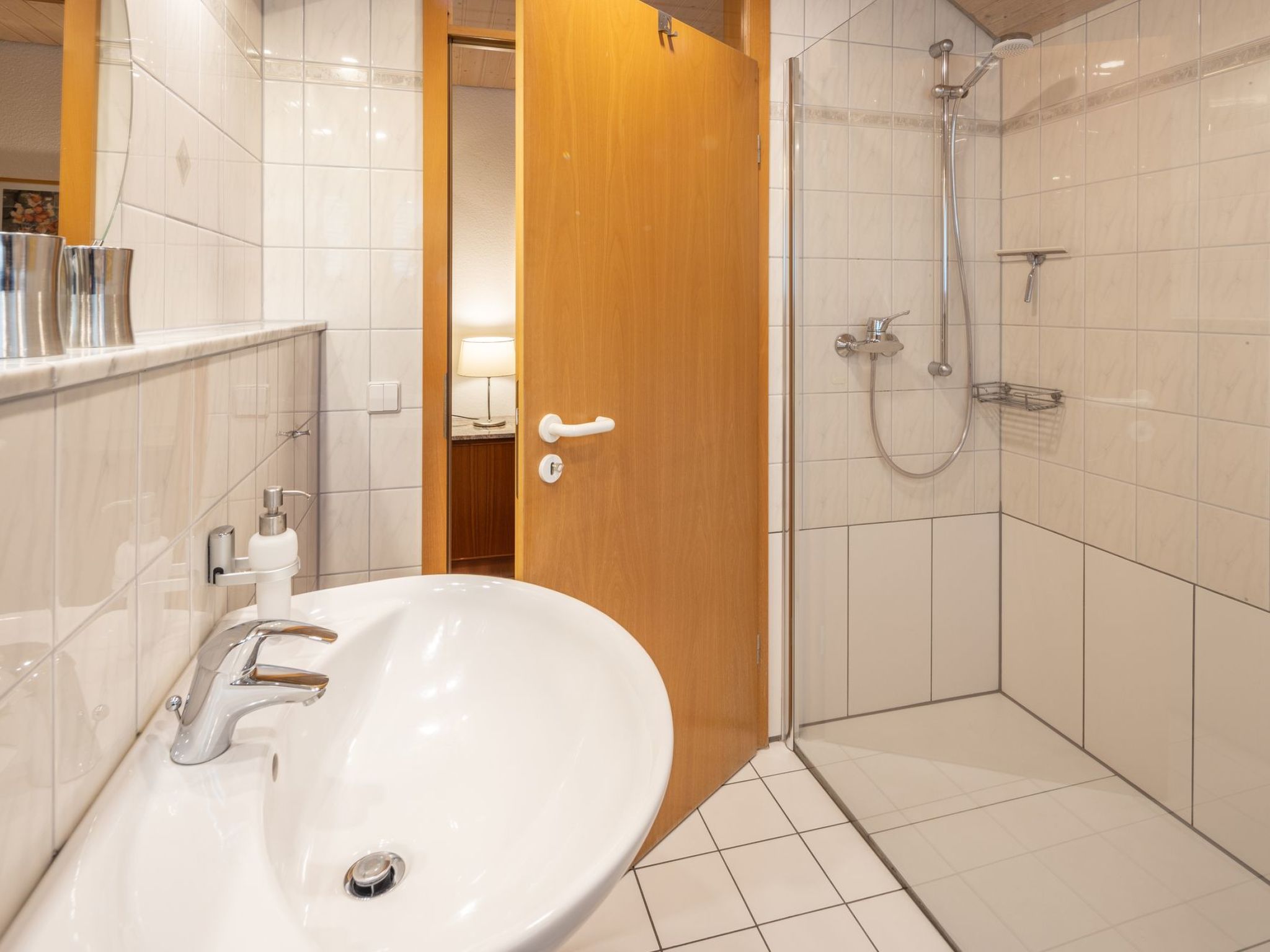 Haus Ahorn Ferienwohnung-Binnen