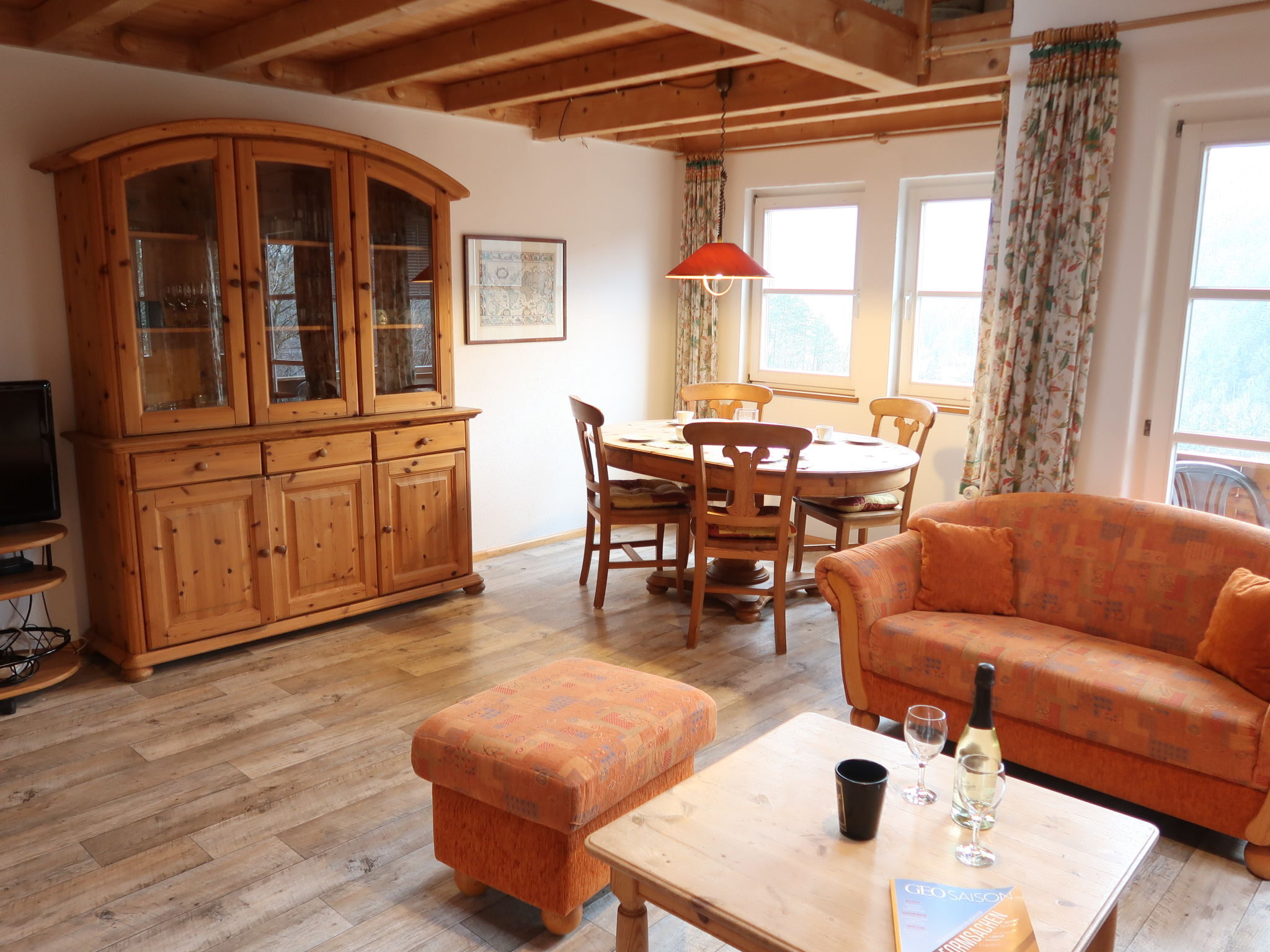 Kitchen / Dining Room