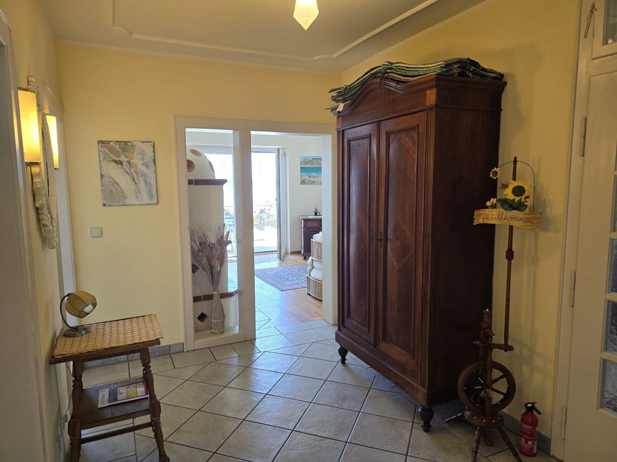 Wohnung B mit Balkon-Image-tags.info