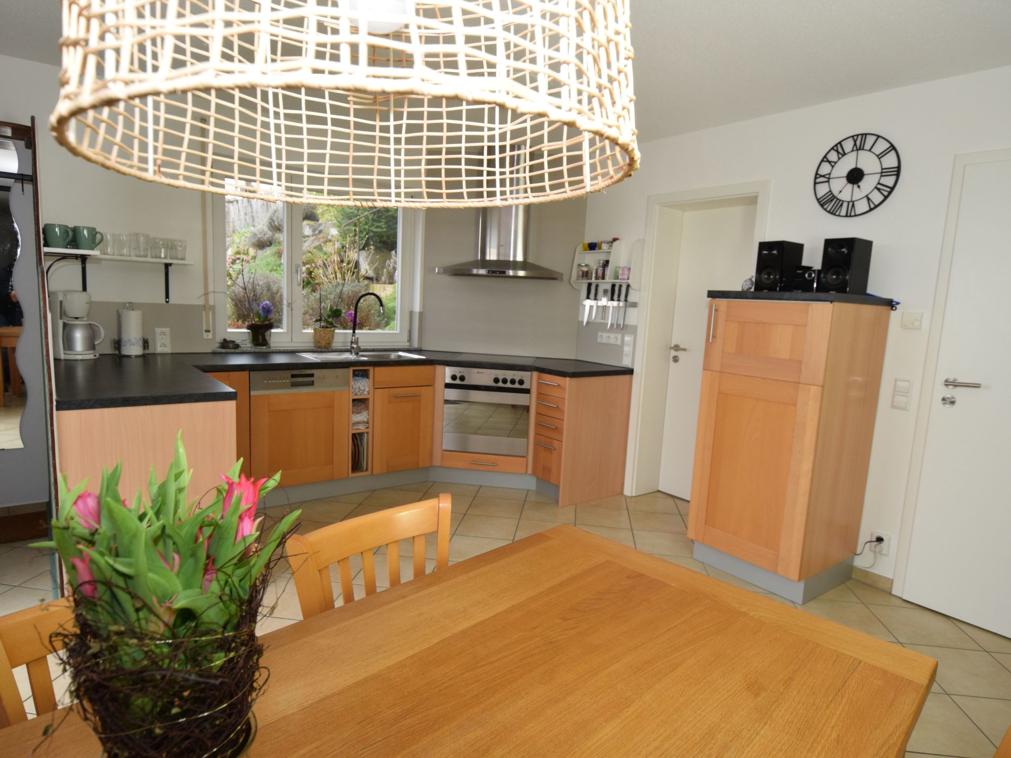 Appartement in Beuren mit Terrasse und Grill-Image-tags.info