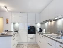 Ruim 6-persoons appartement in Simonswald met panoramisch bergzicht - thumbnail 2