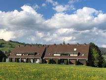 mit Terrasse und offenem Kamin