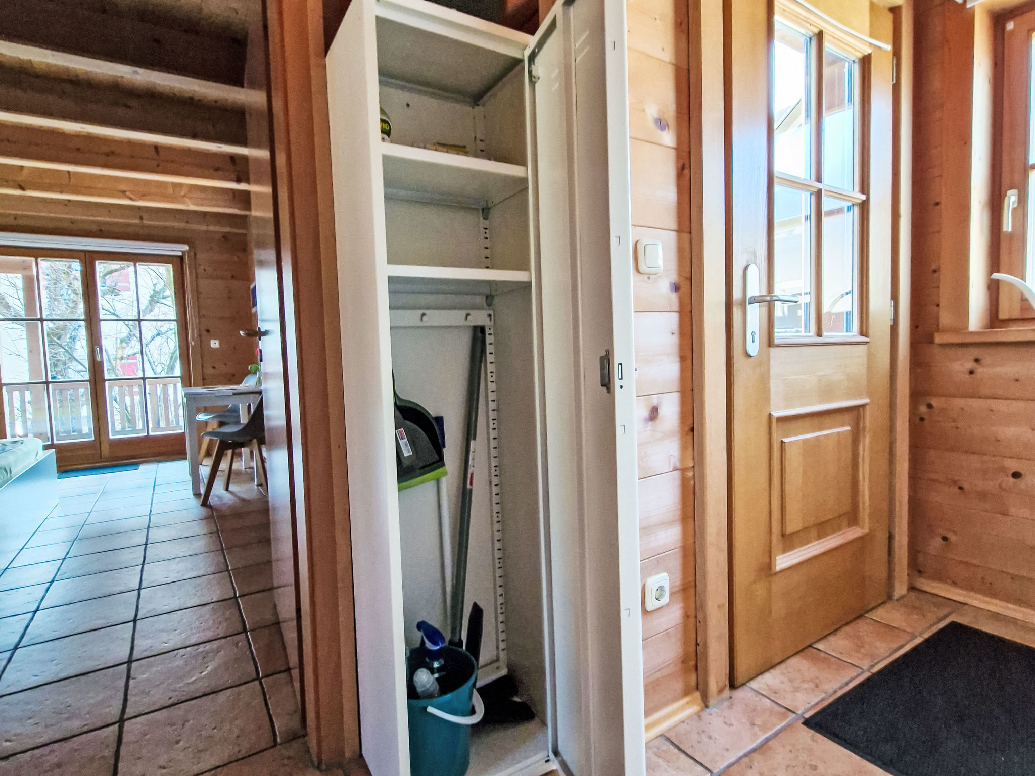 Studio Blockhaus - Binnen