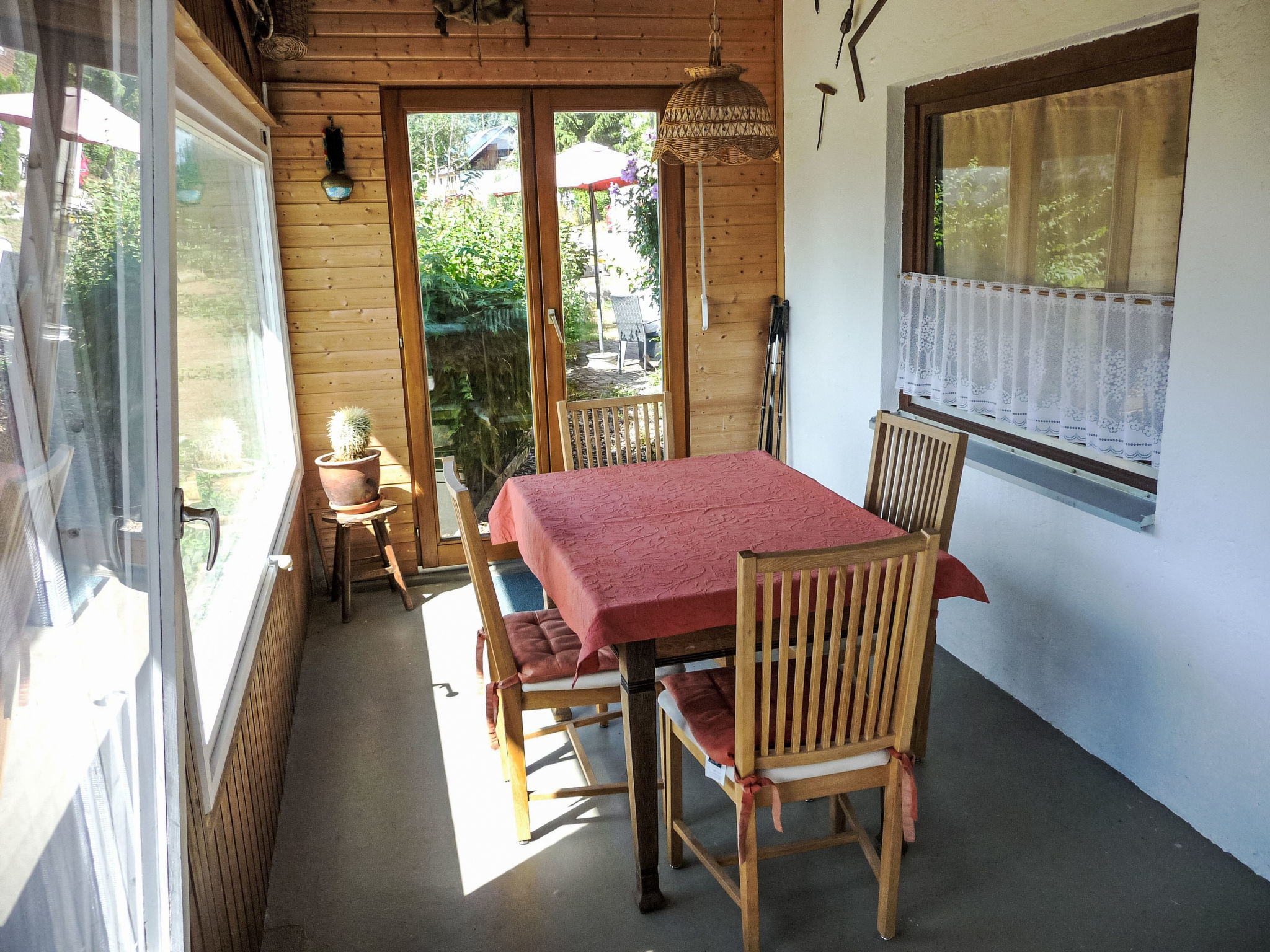 Maison Elfi – Cuisine et coin repas, photo 12 sur 23