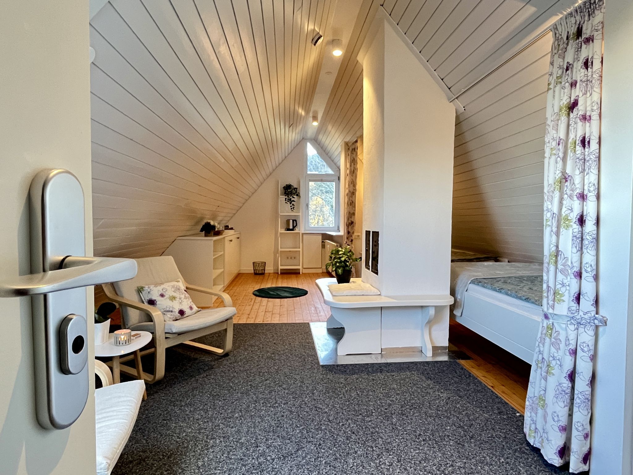 Photo of Falkennest - mit Blick auf den Titisee