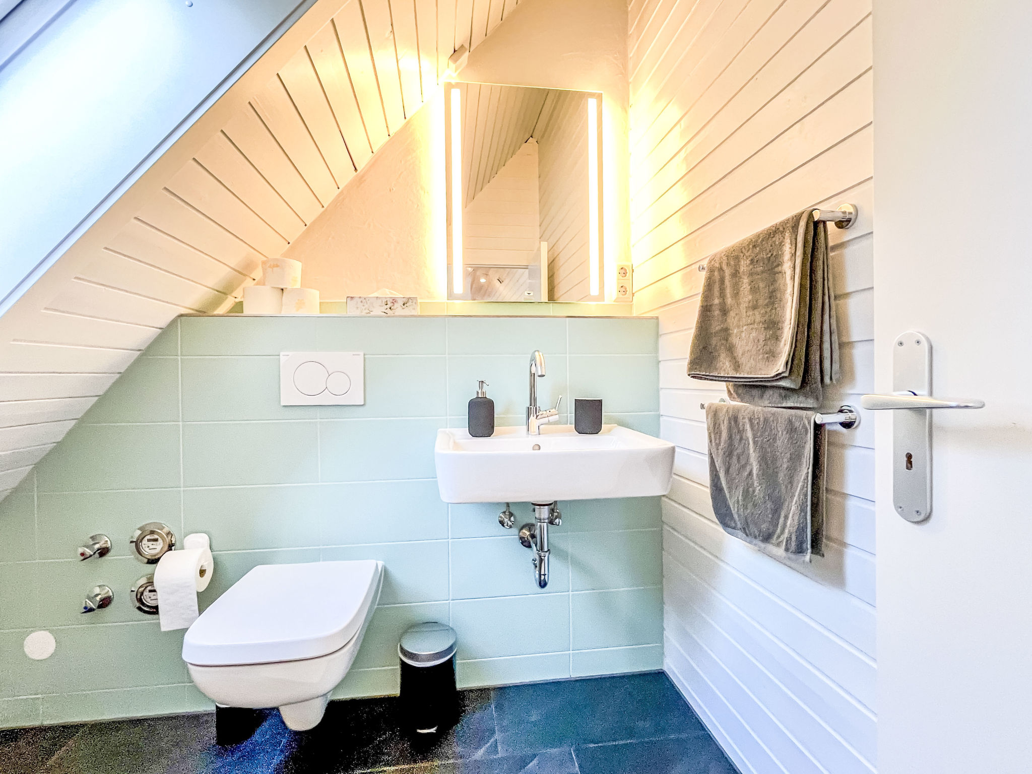 Photo of Falkennest - mit Blick auf den Titisee