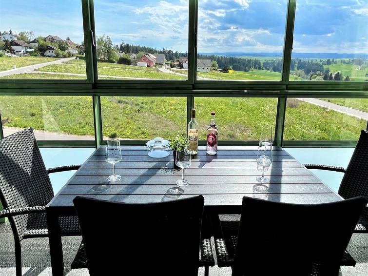Centraal gelegen appartement in Dittishausen met binnenzwembad in Dittishausen